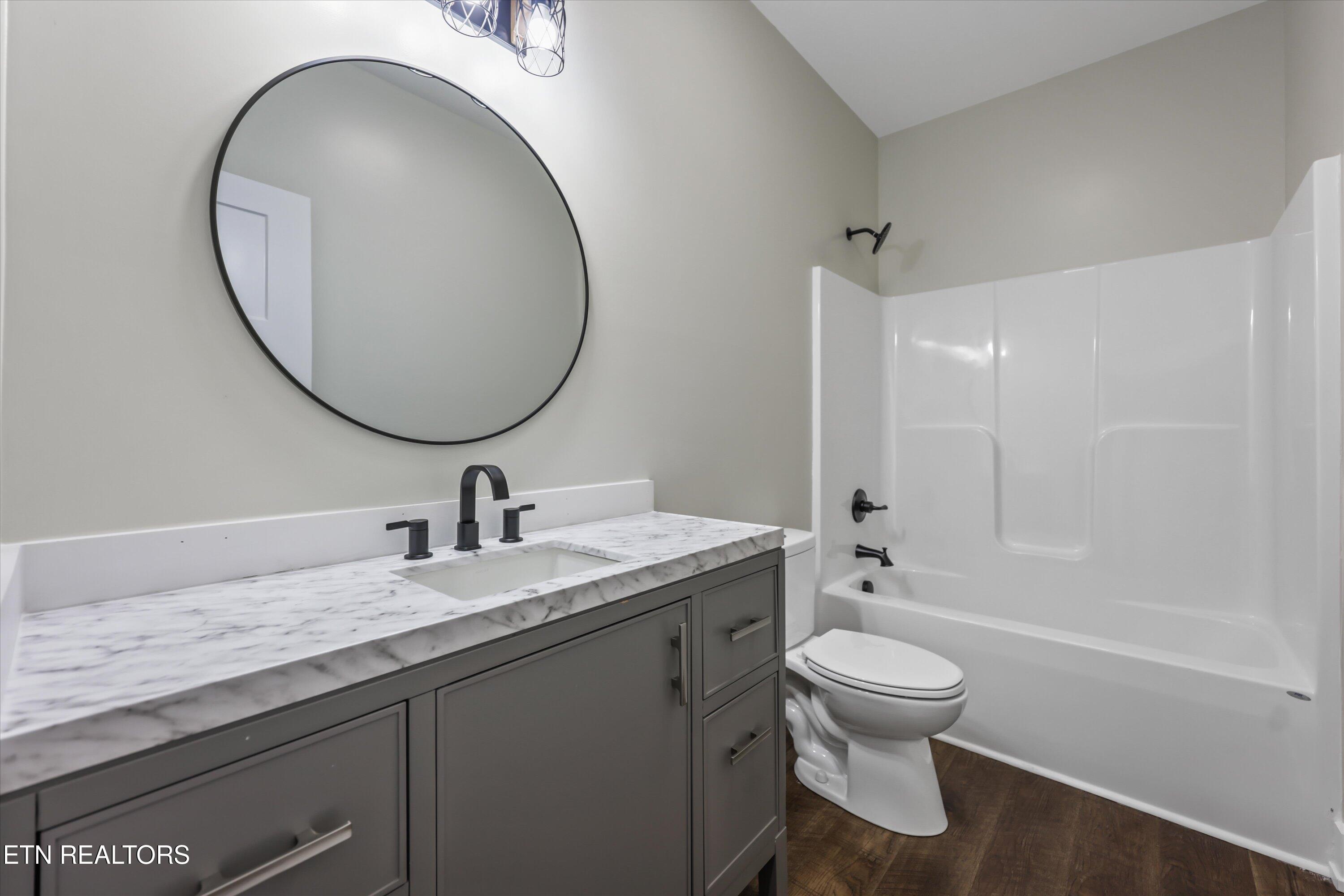 136 Log Lane Jacksboro TN 37757