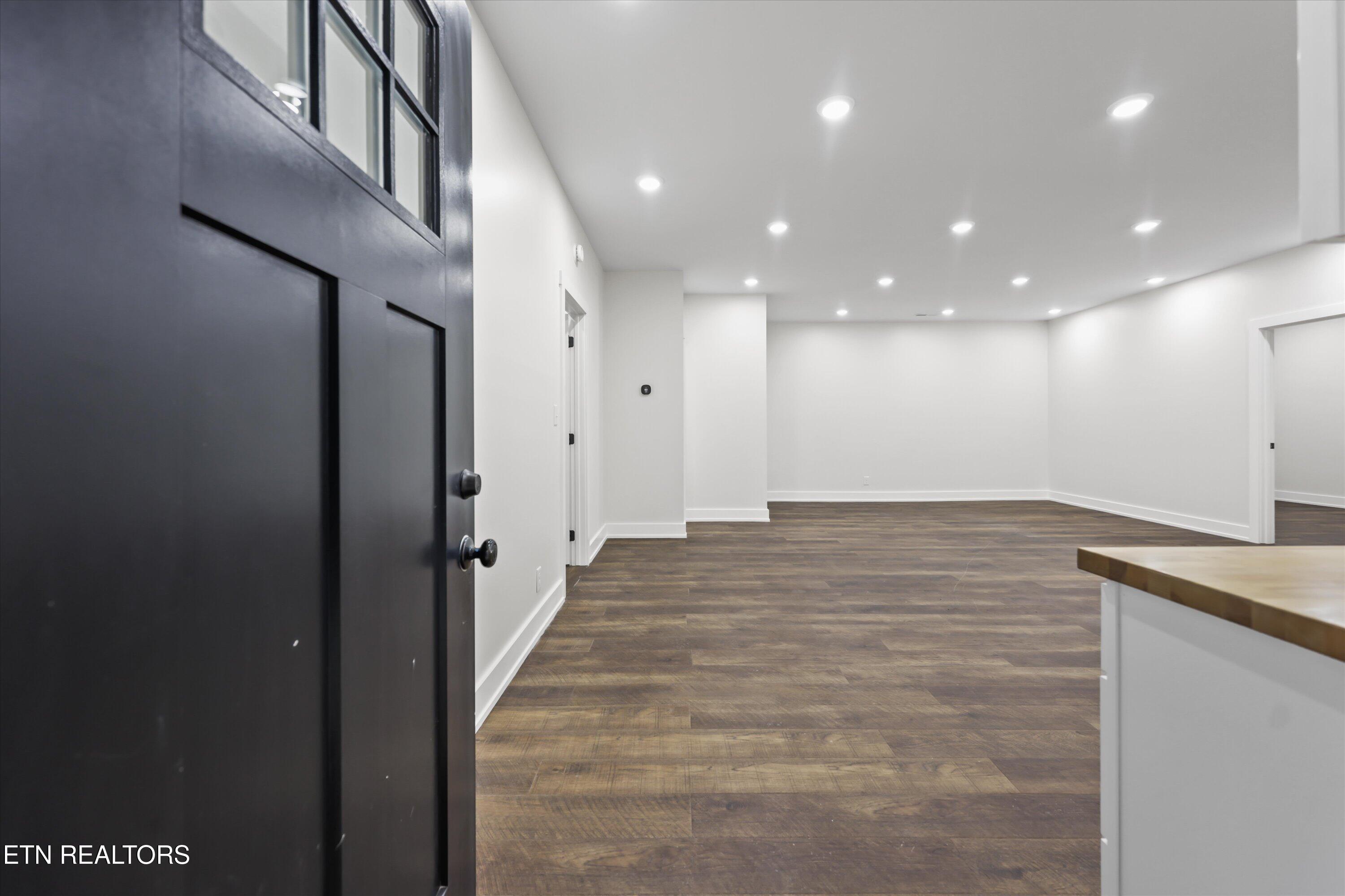 136 Log Lane Jacksboro TN 37757