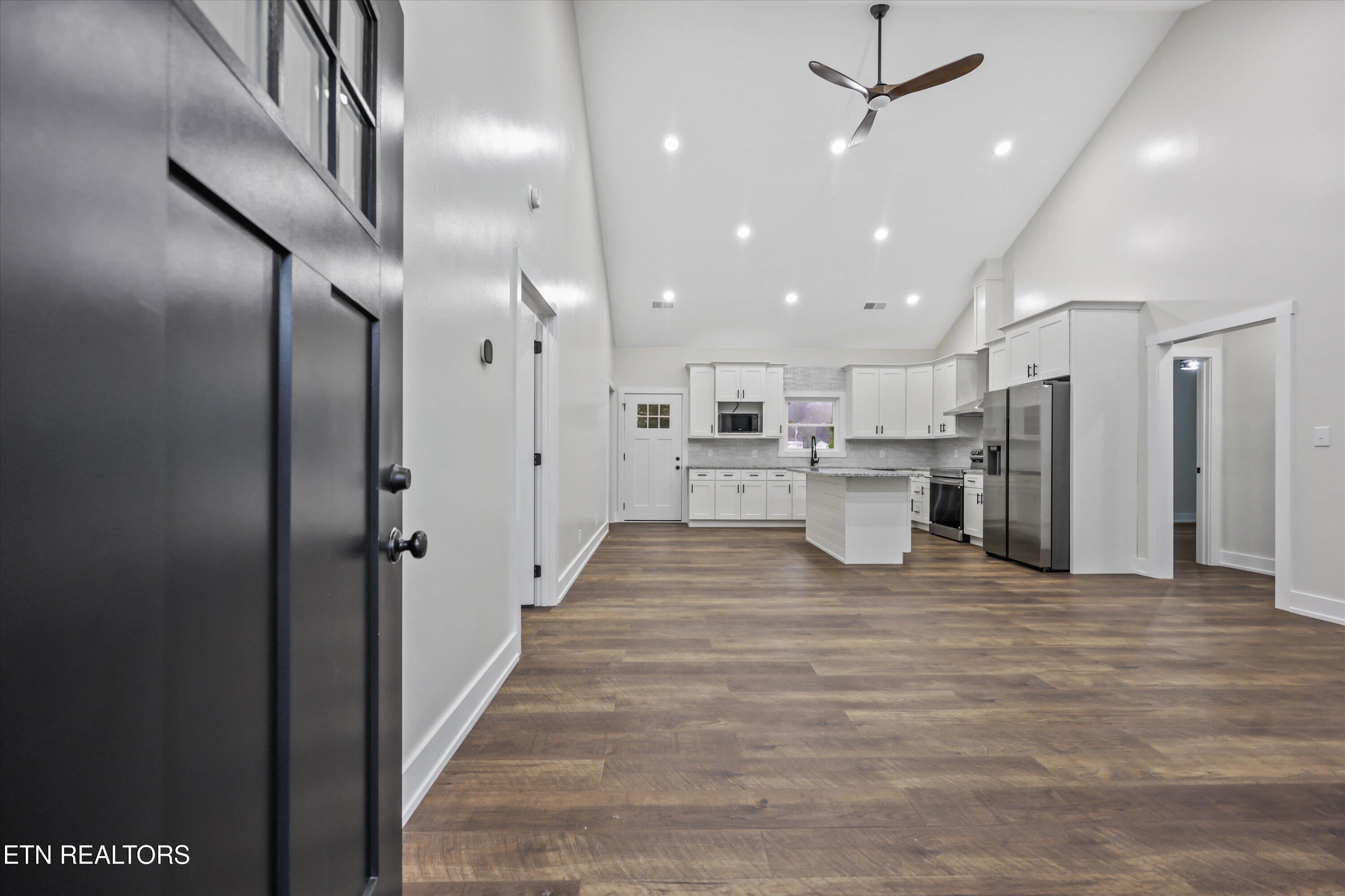 136 Log Lane Jacksboro TN 37757