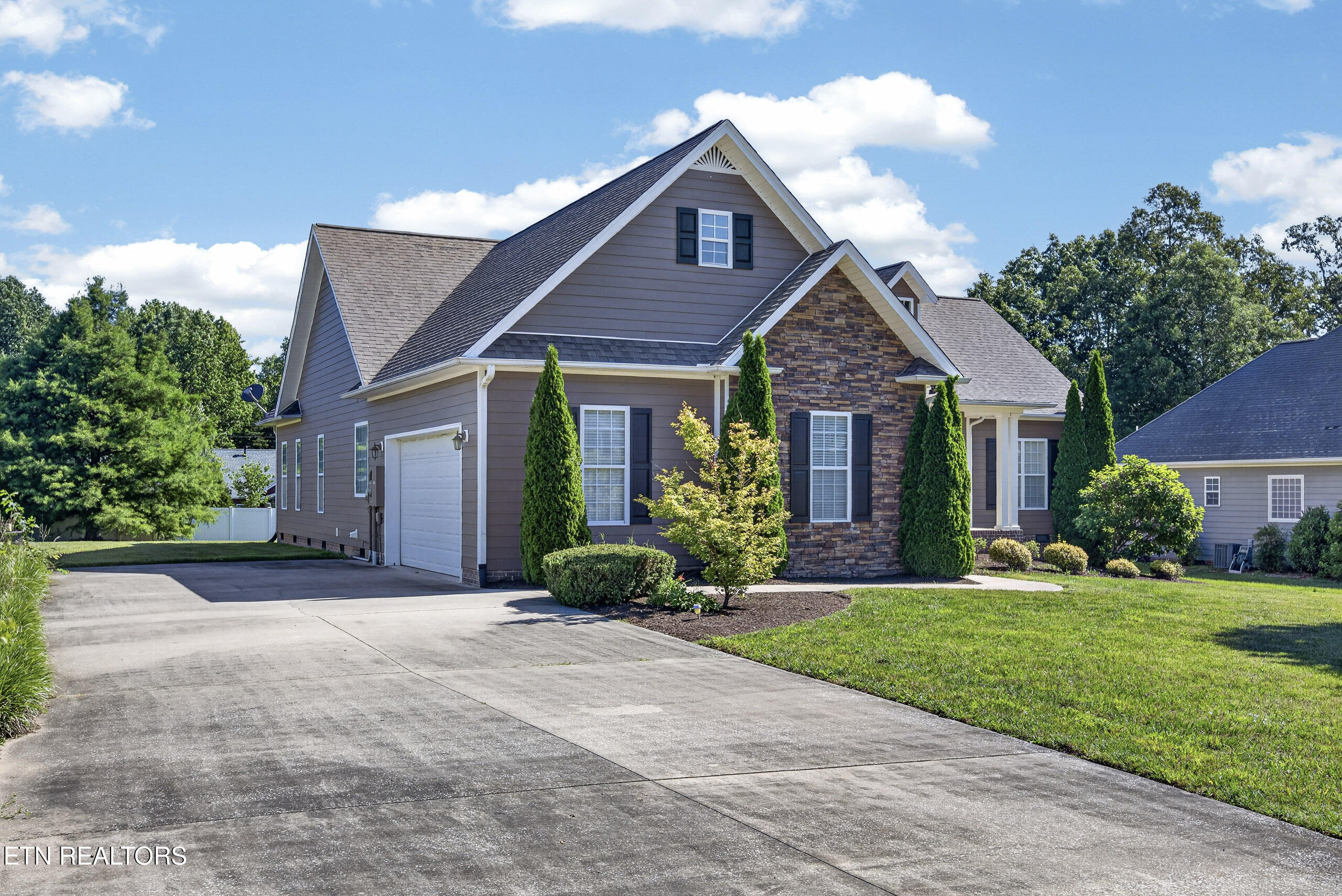 816 Windingbrook Court Cookeville TN 38506