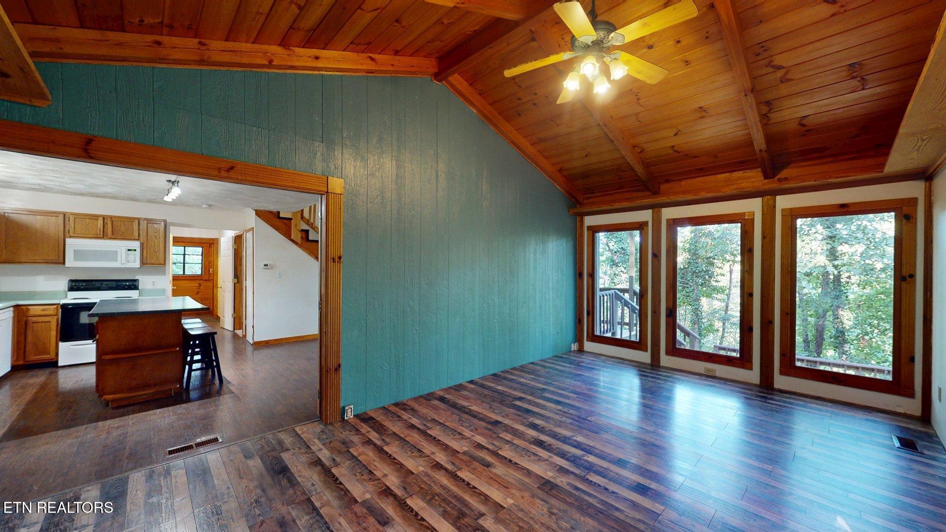 2817 Mountain View Circle Pigeon Forge TN 37862