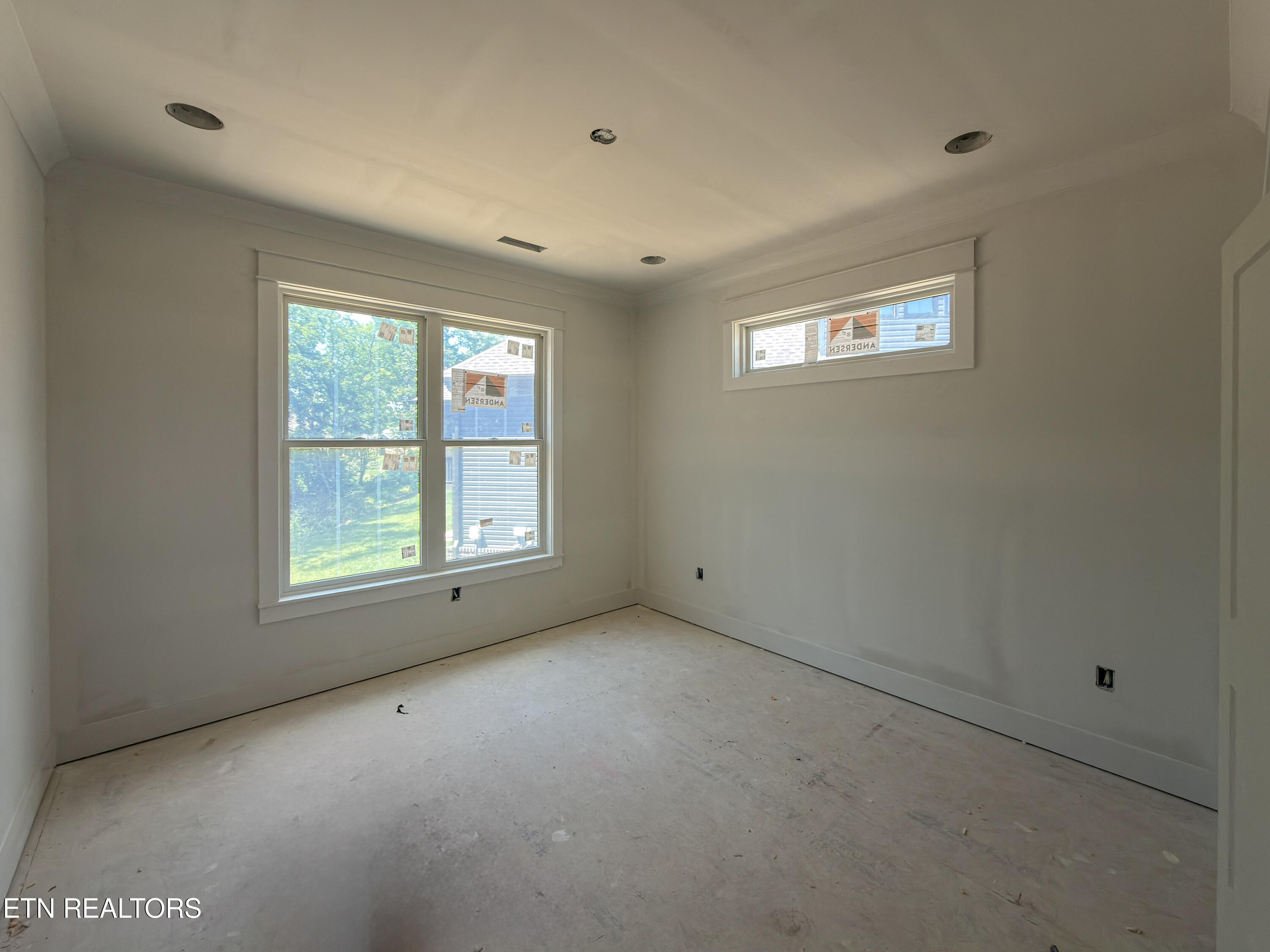 159 Elokwa Way Loudon TN 37774