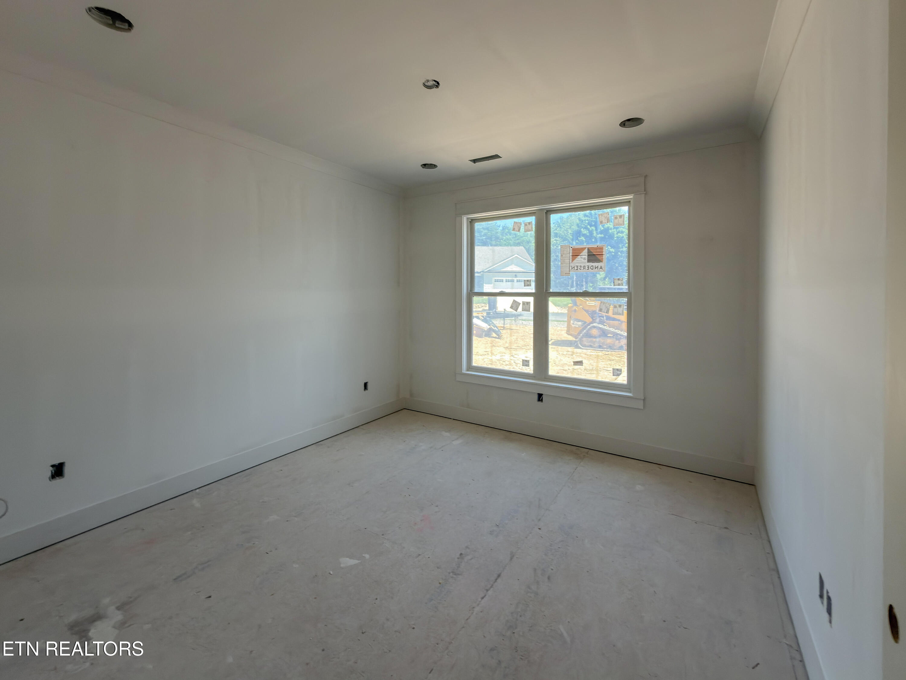 159 Elokwa Way Loudon TN 37774