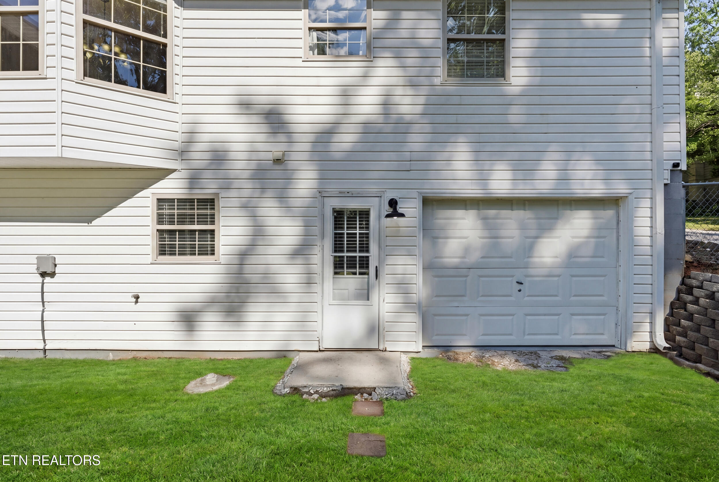 1502 Kathy Circle Kingston TN 37763