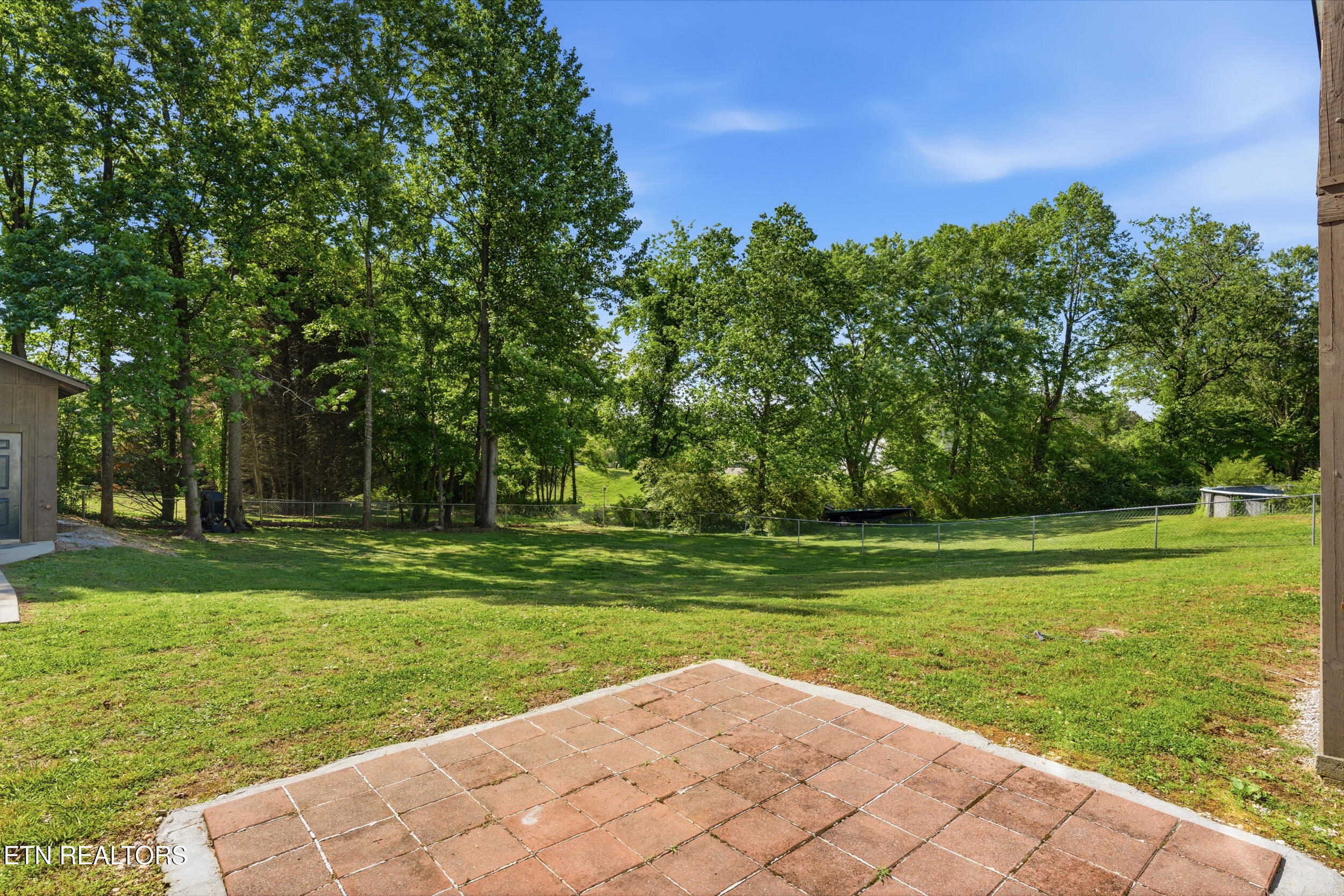 1502 Kathy Circle Kingston TN 37763