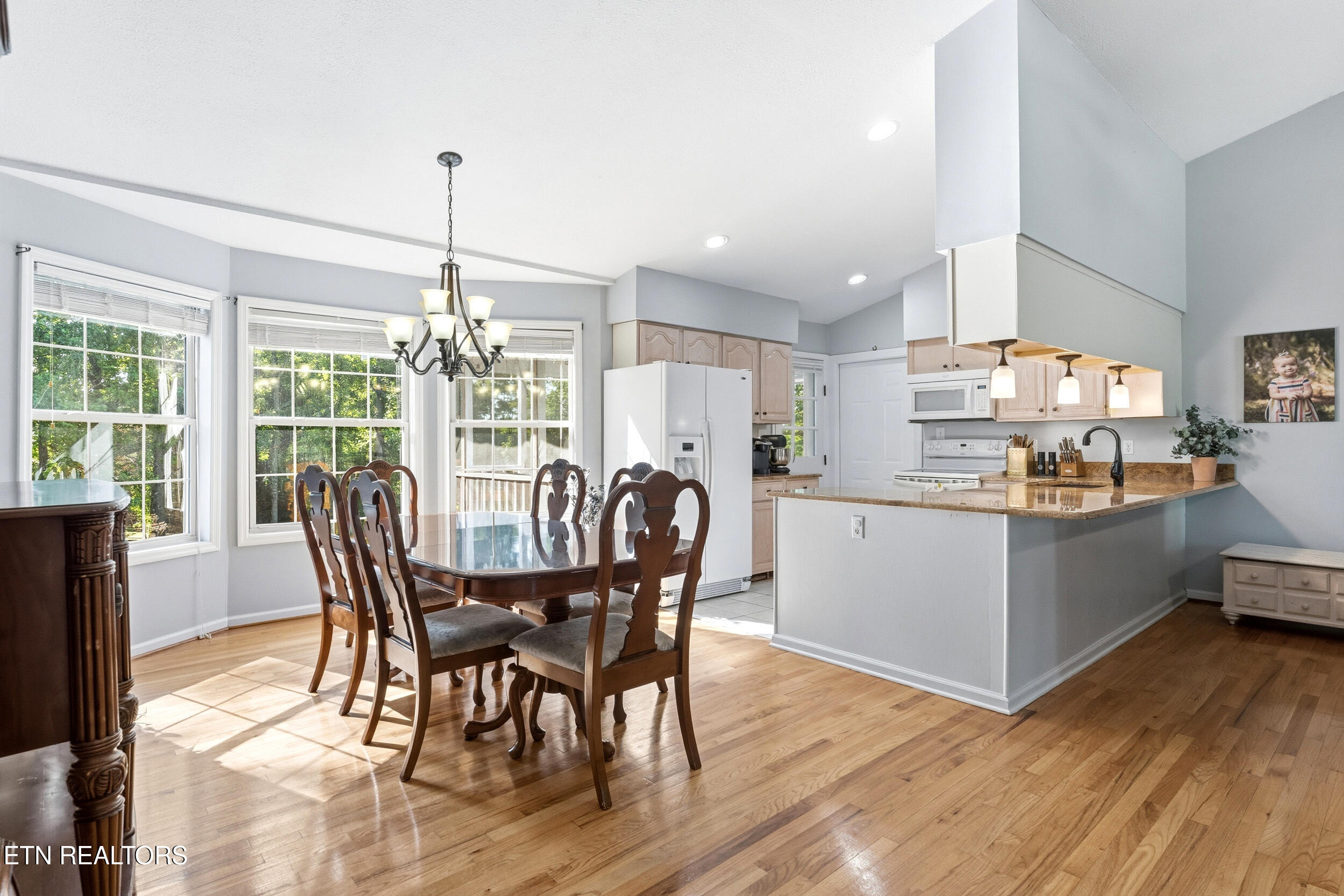 1502 Kathy Circle Kingston TN 37763