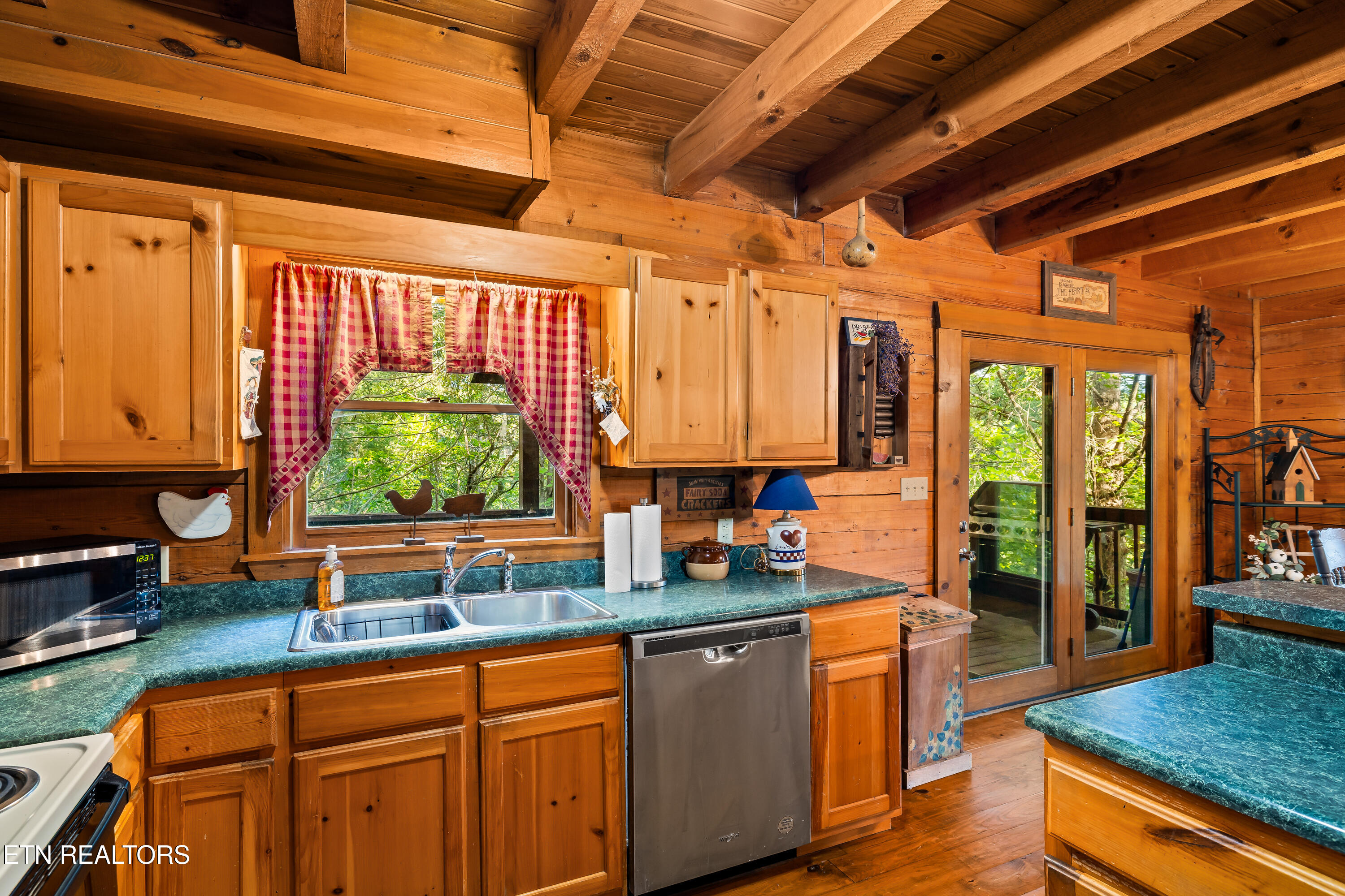 124 Cutter Gap Road Townsend TN 37882