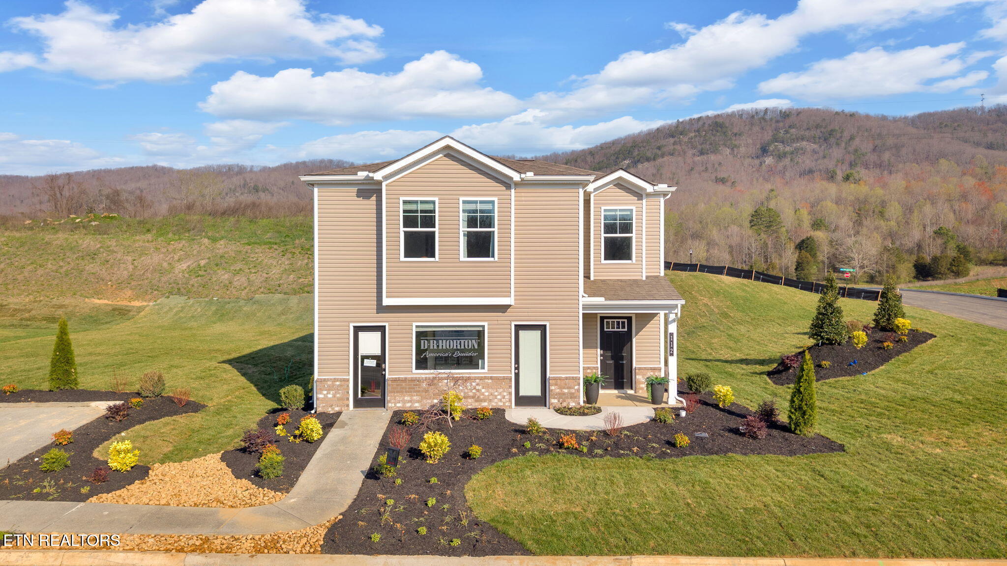 112 S Blissful Meadows Drive Harriman TN 37748