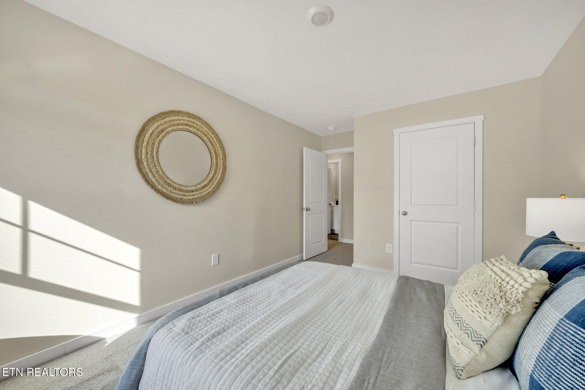 112 S Blissful Meadows Drive Harriman TN 37748