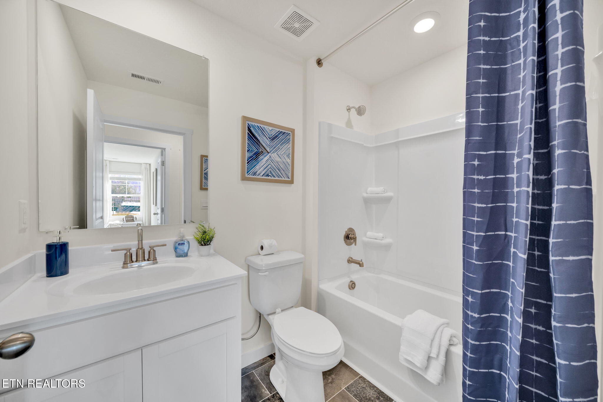 112 S Blissful Meadows Drive Harriman TN 37748