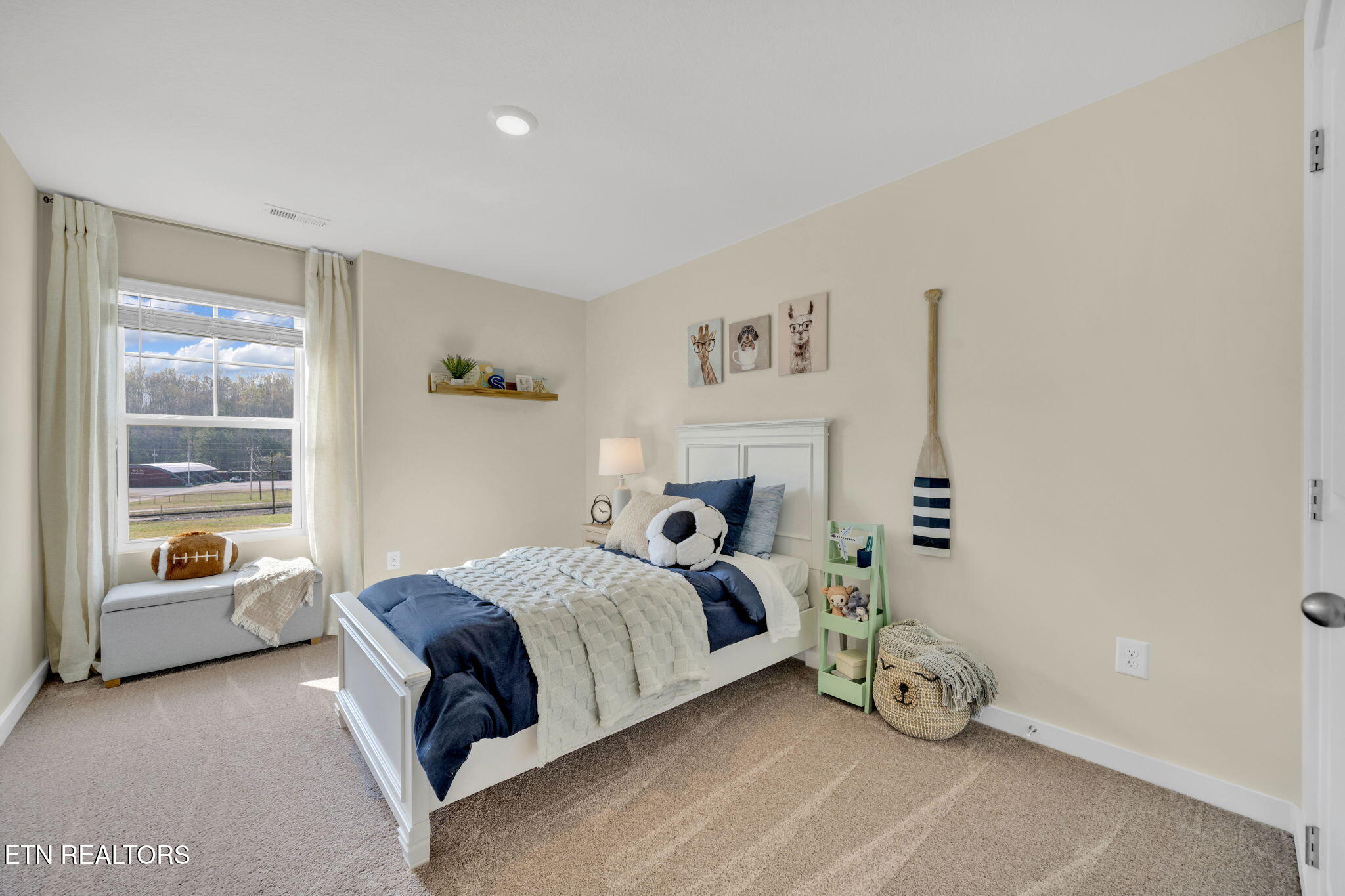 112 S Blissful Meadows Drive Harriman TN 37748