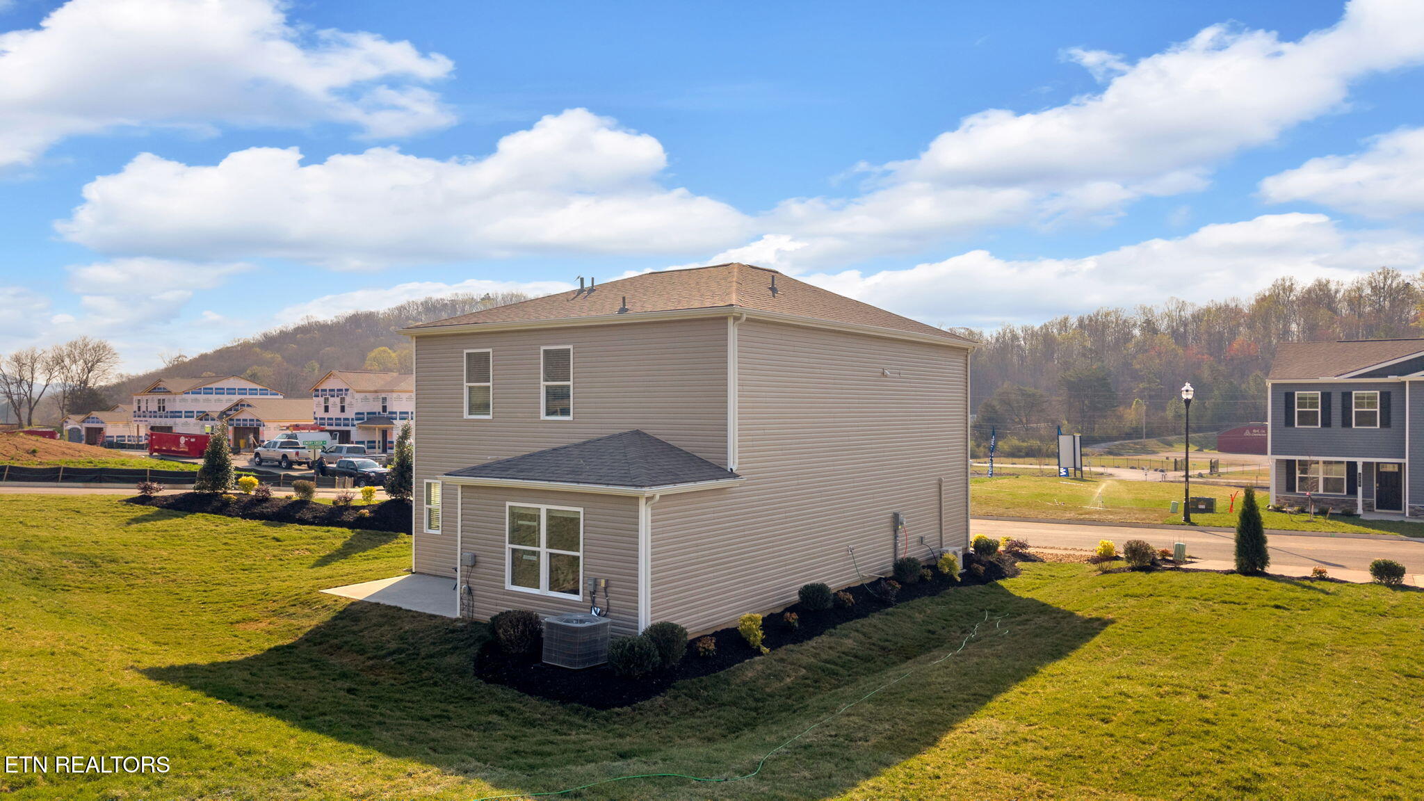 112 S Blissful Meadows Drive Harriman TN 37748
