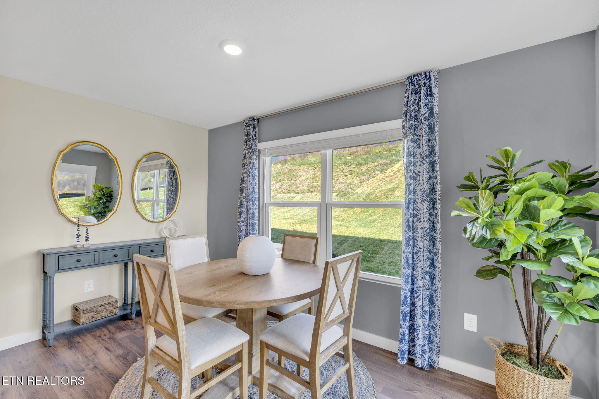 112 S Blissful Meadows Drive Harriman TN 37748