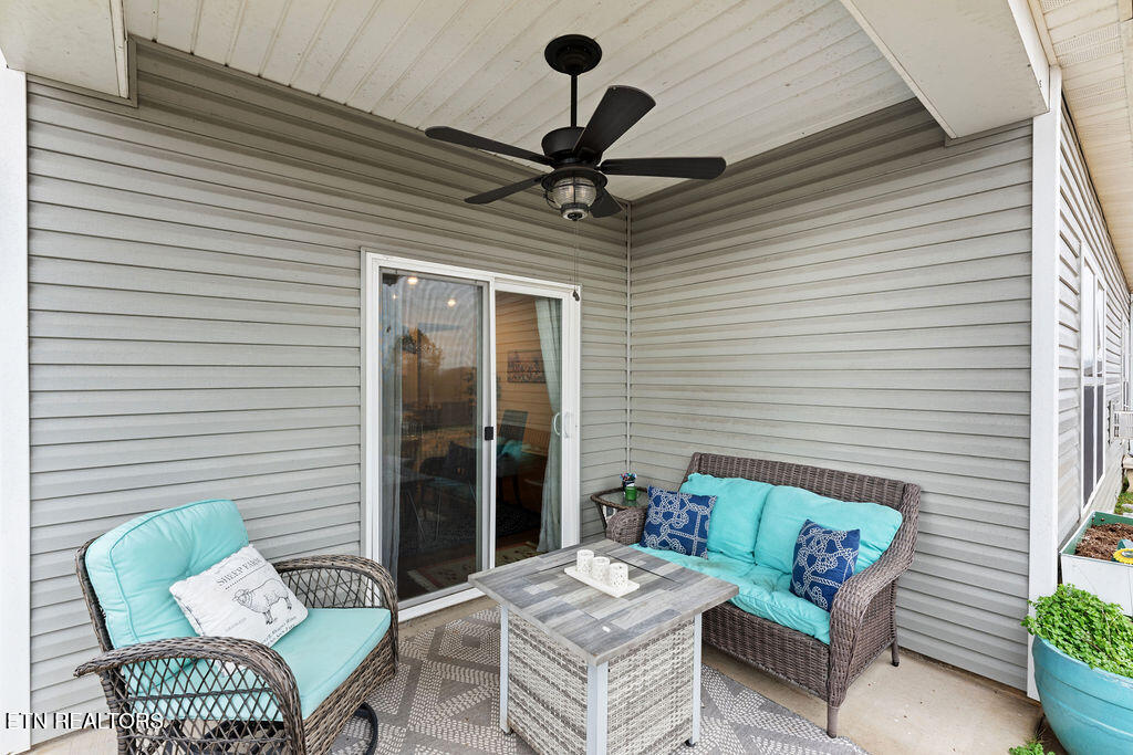 240 Cedar Park Drive Loudon TN 37774