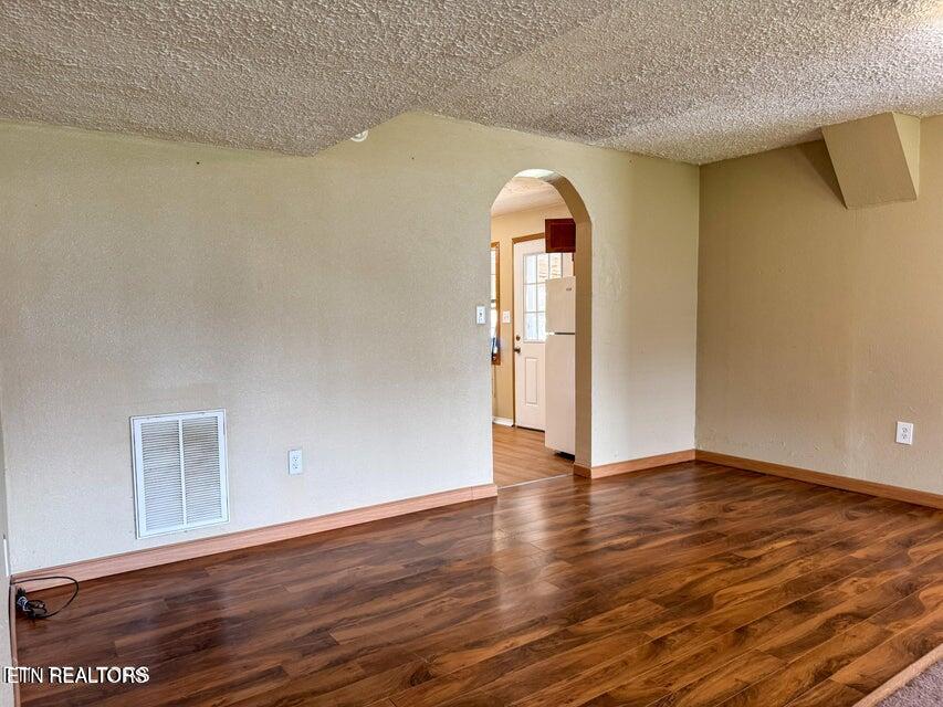 942 W Third Avenue Oneida TN 37841