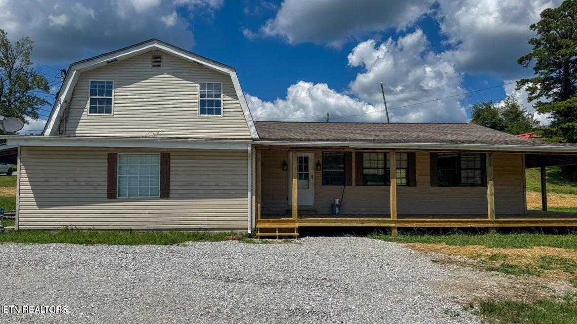 942 W Third Avenue Oneida TN 37841