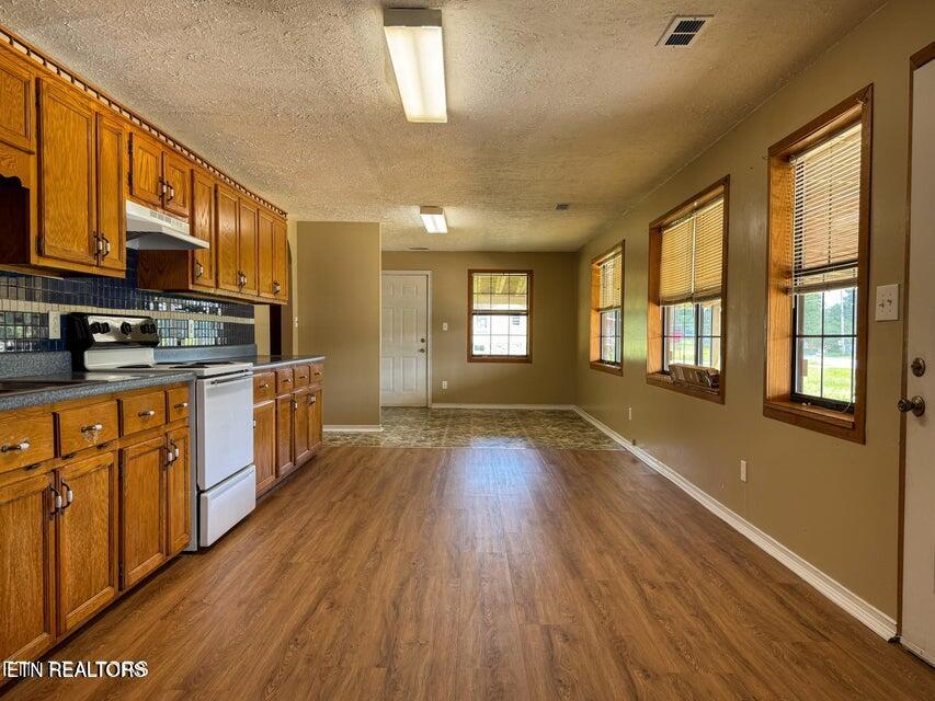 942 W Third Avenue Oneida TN 37841
