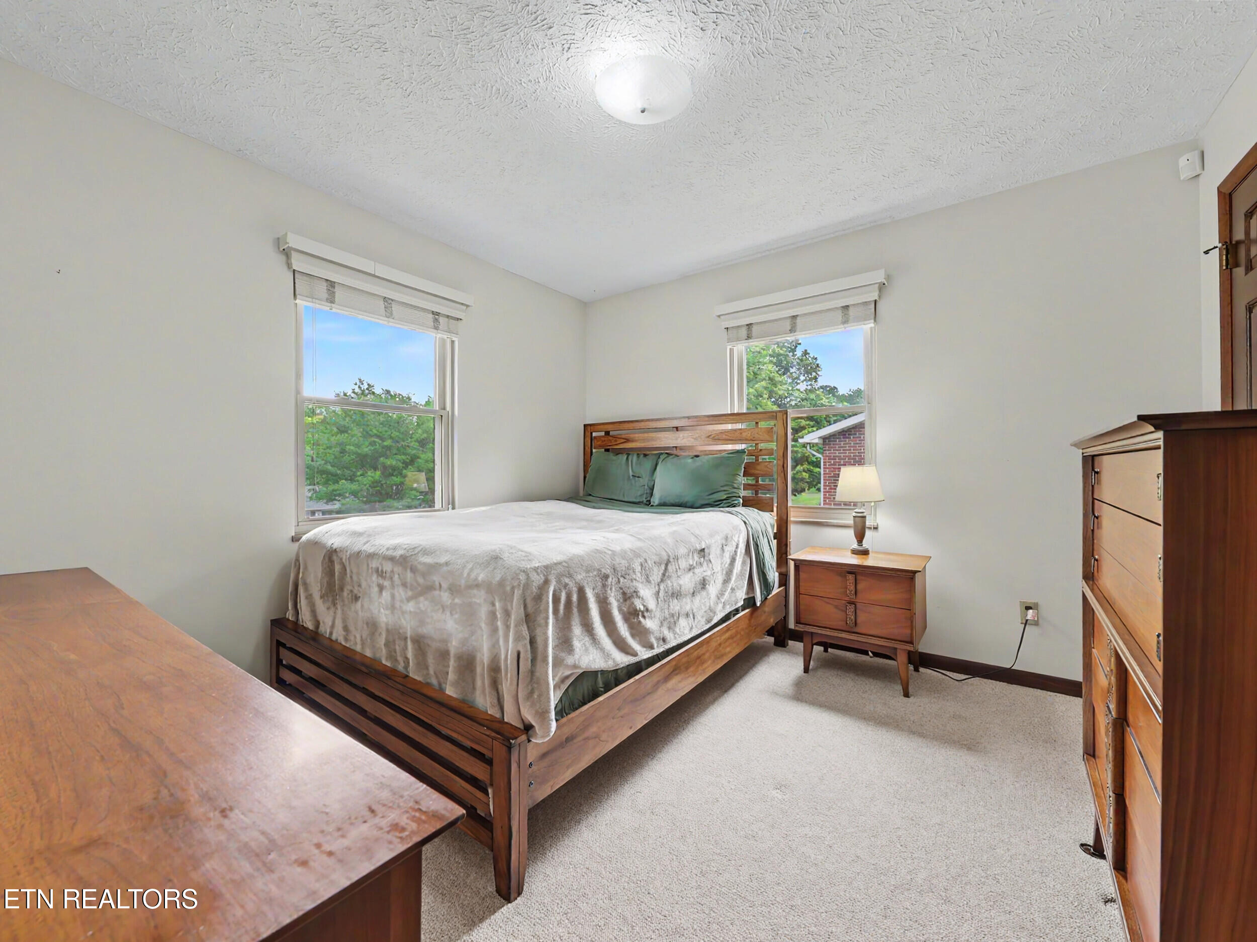 1909 S Belmont Drive Maryville TN 37804