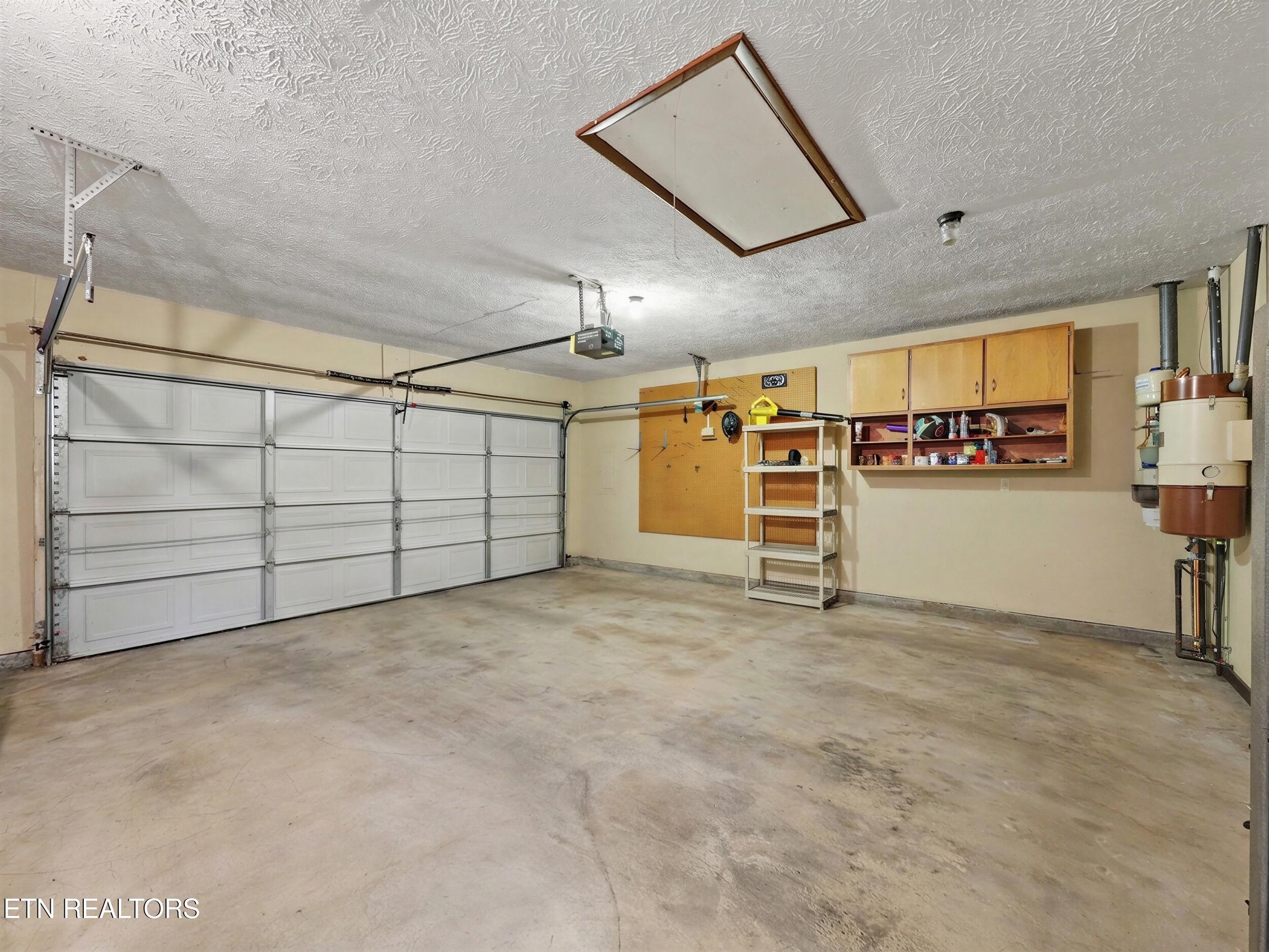 1909 S Belmont Drive Maryville TN 37804