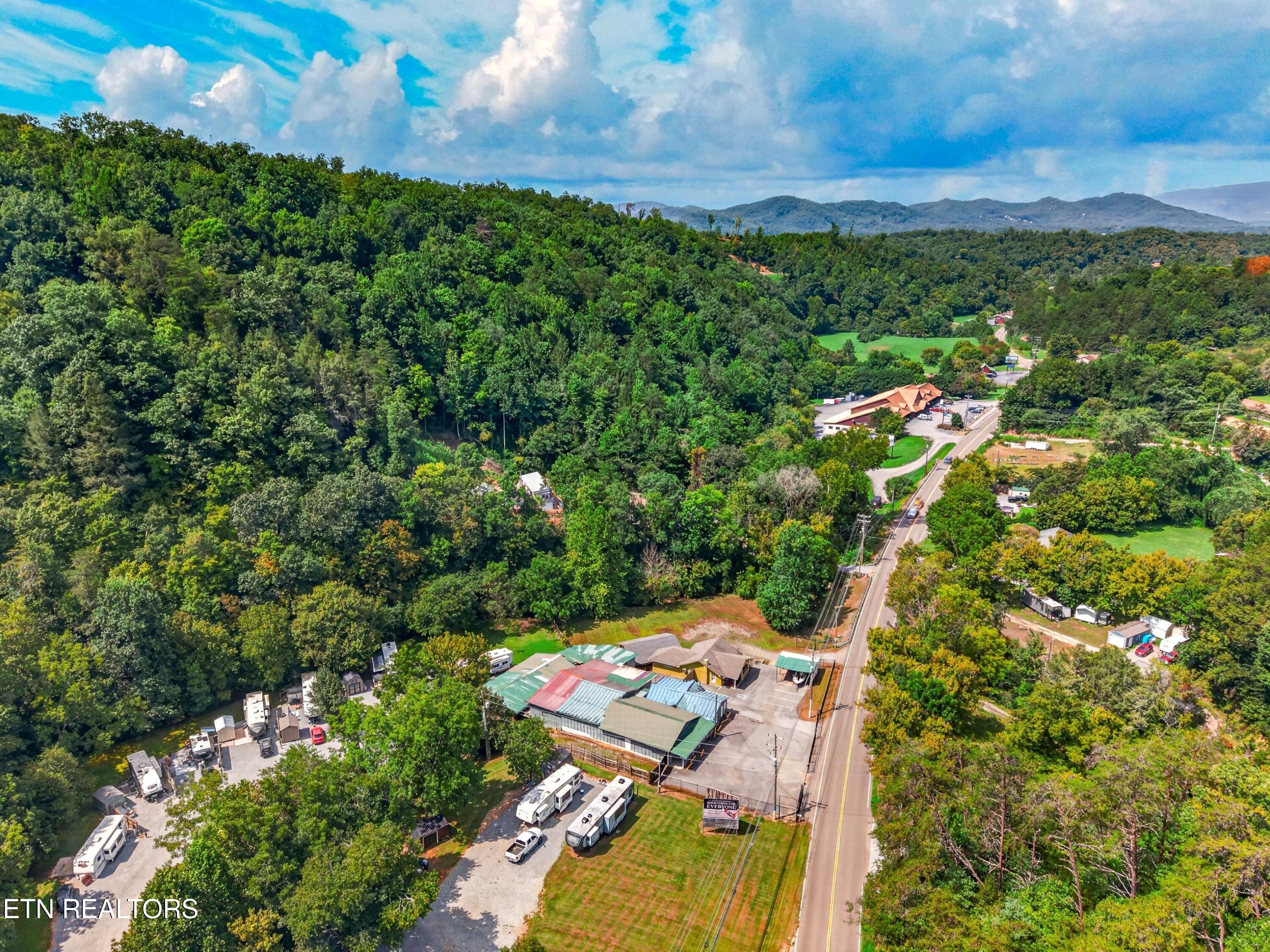 1514 Upper Middle Creek Road Sevierville TN 37876