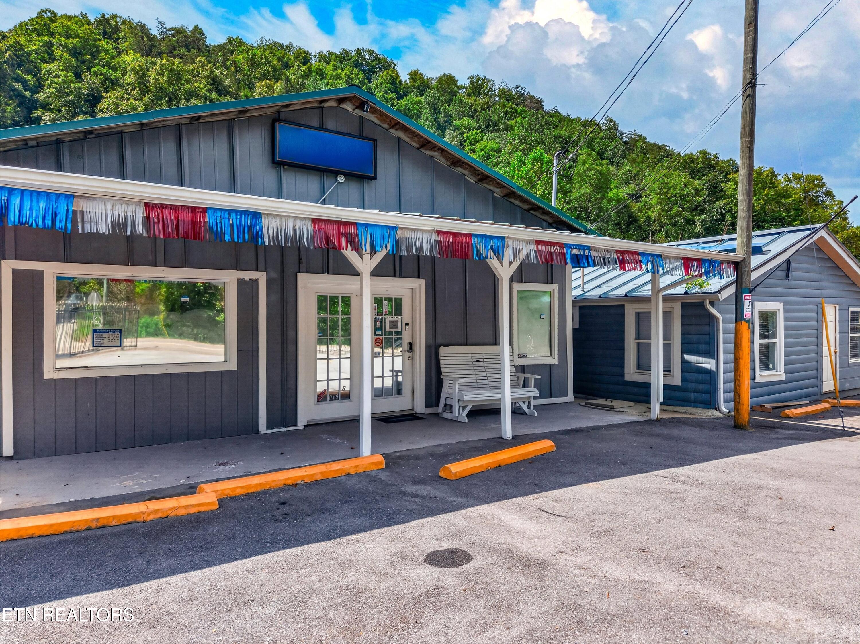 1514 Upper Middle Creek Road Sevierville TN 37876
