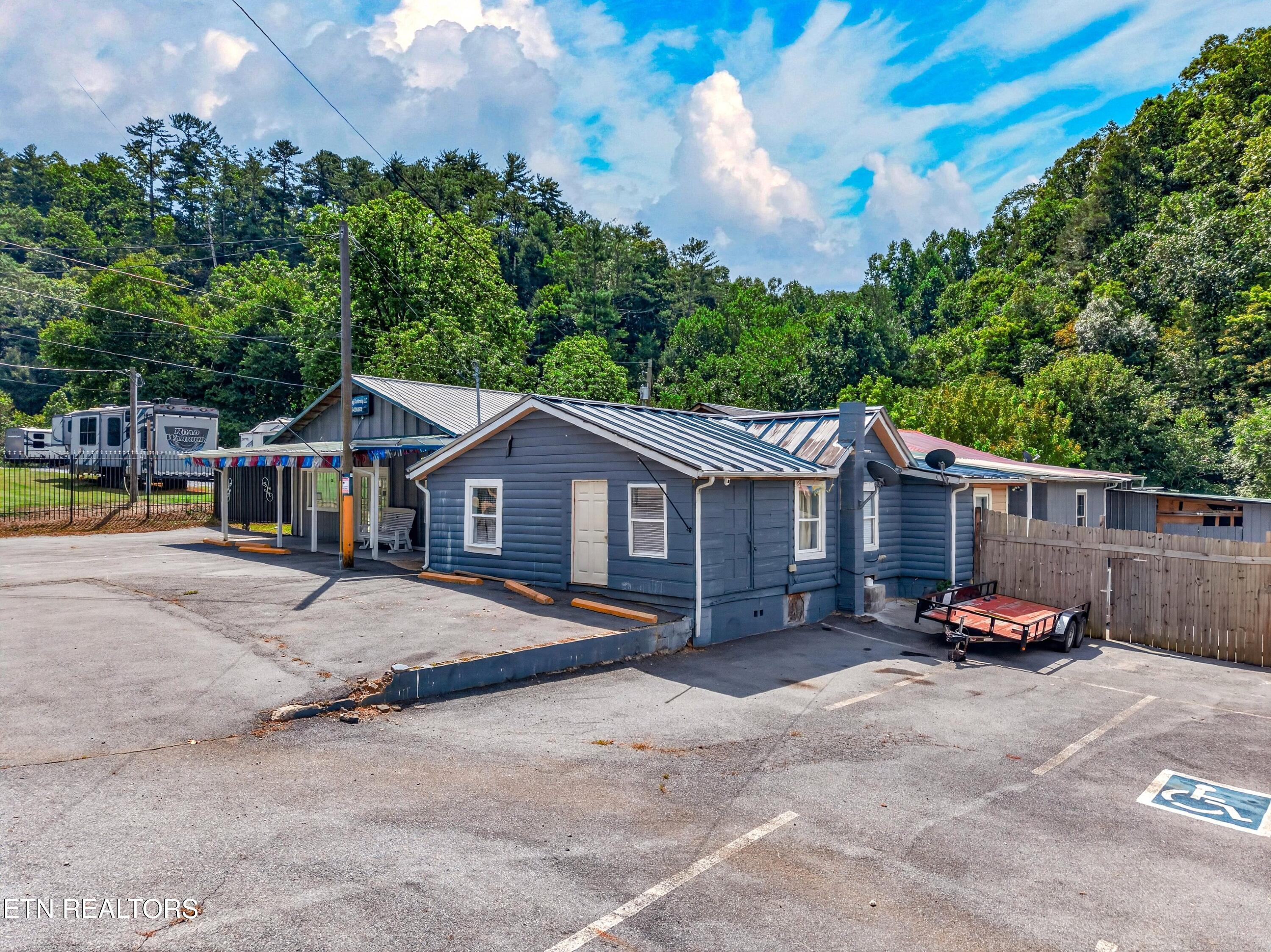 1514 Upper Middle Creek Road Sevierville TN 37876