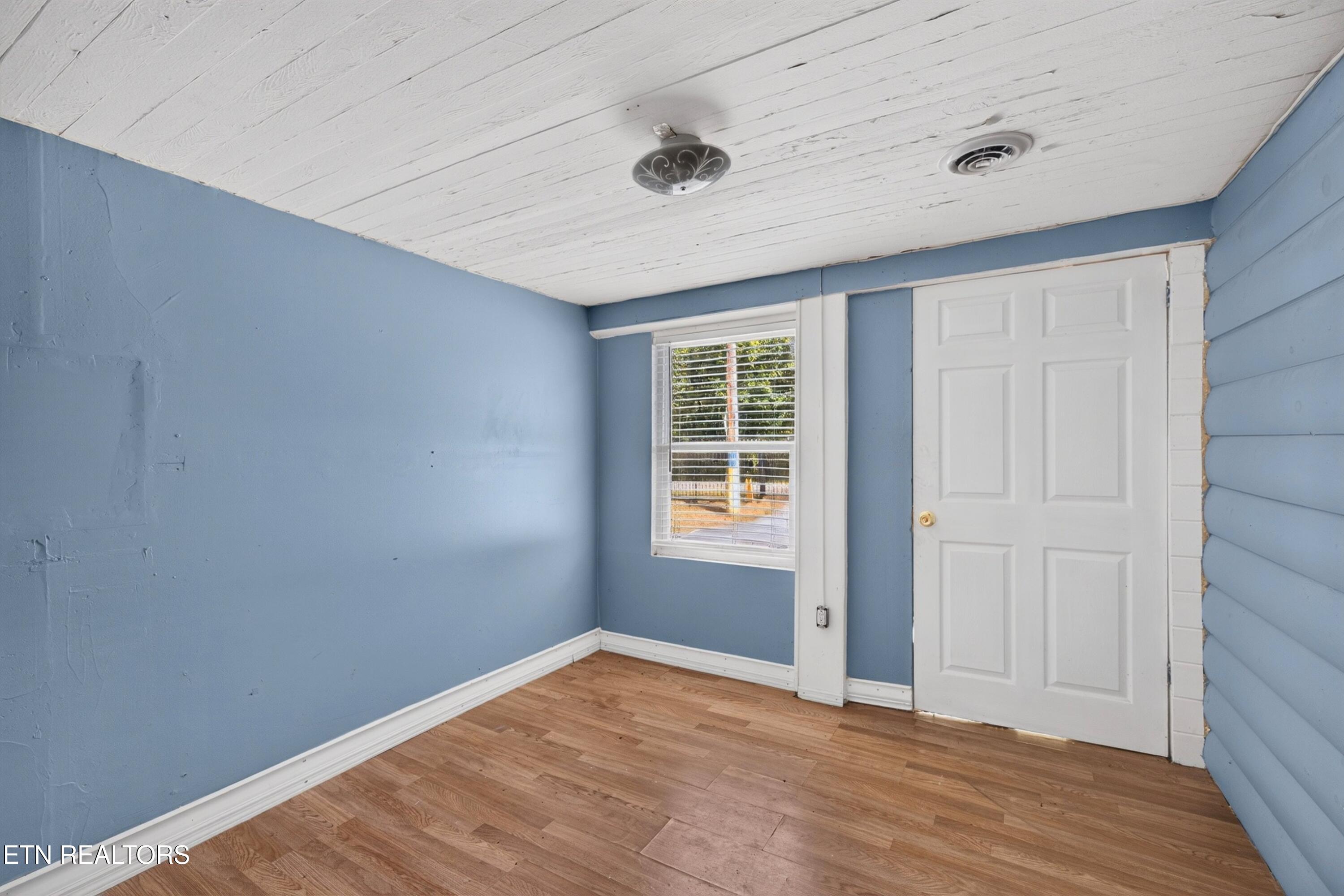 1514 Upper Middle Creek Road Sevierville TN 37876