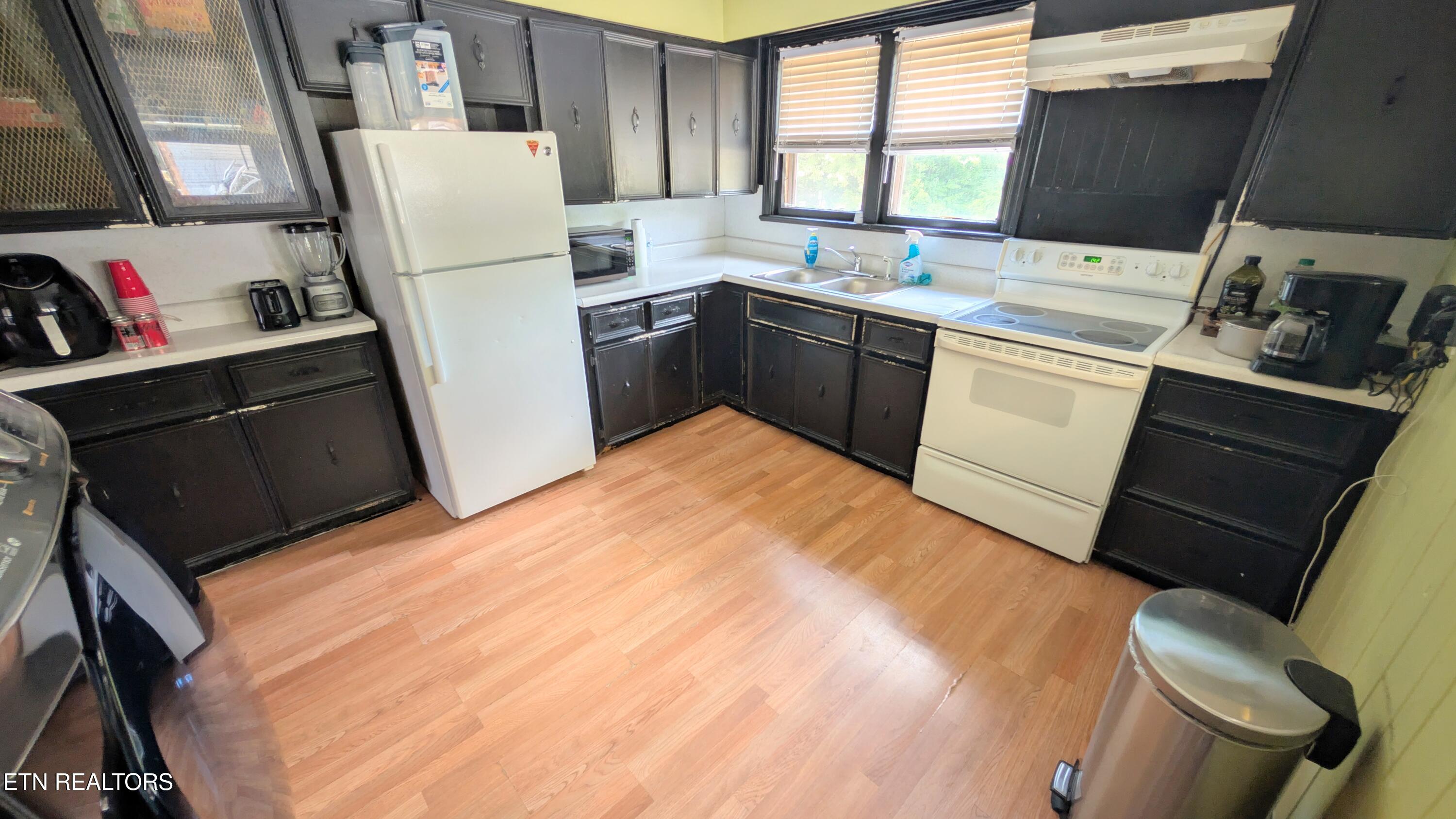 1514 Upper Middle Creek Road Sevierville TN 37876