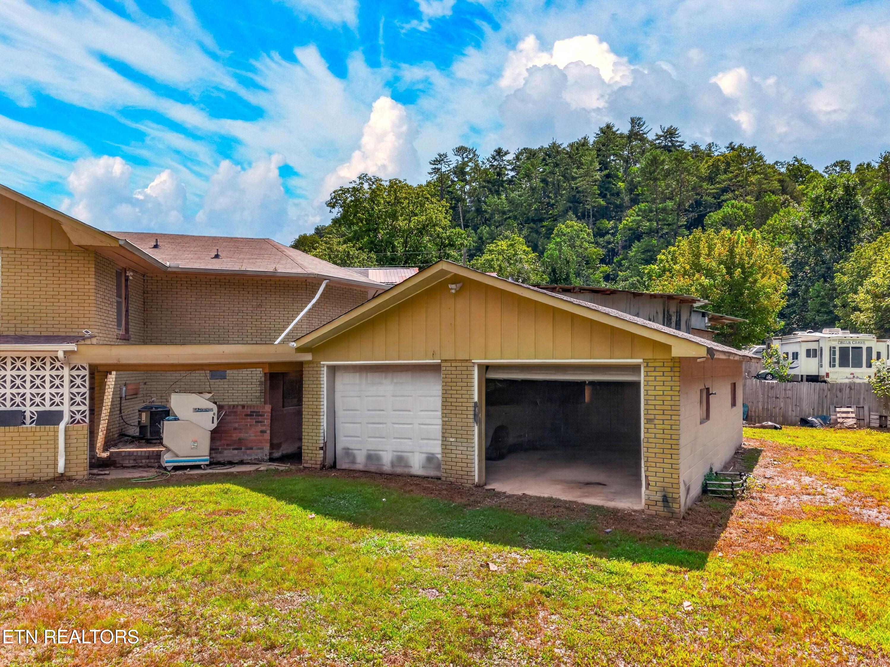 1514 Upper Middle Creek Road Sevierville TN 37876
