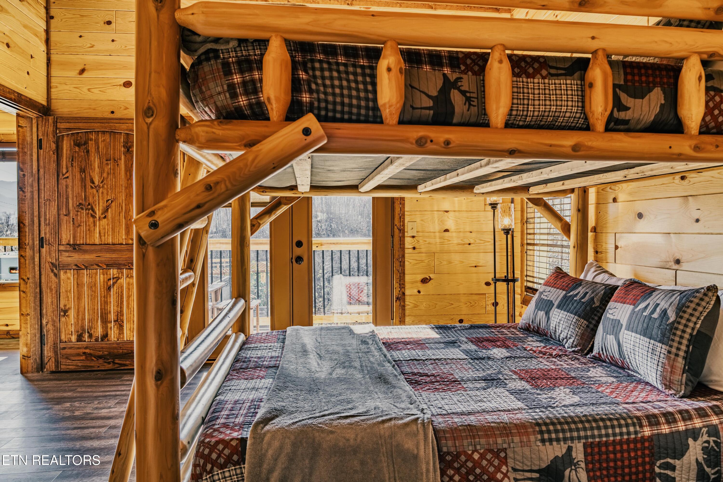 918 Elm Road Gatlinburg TN 37738