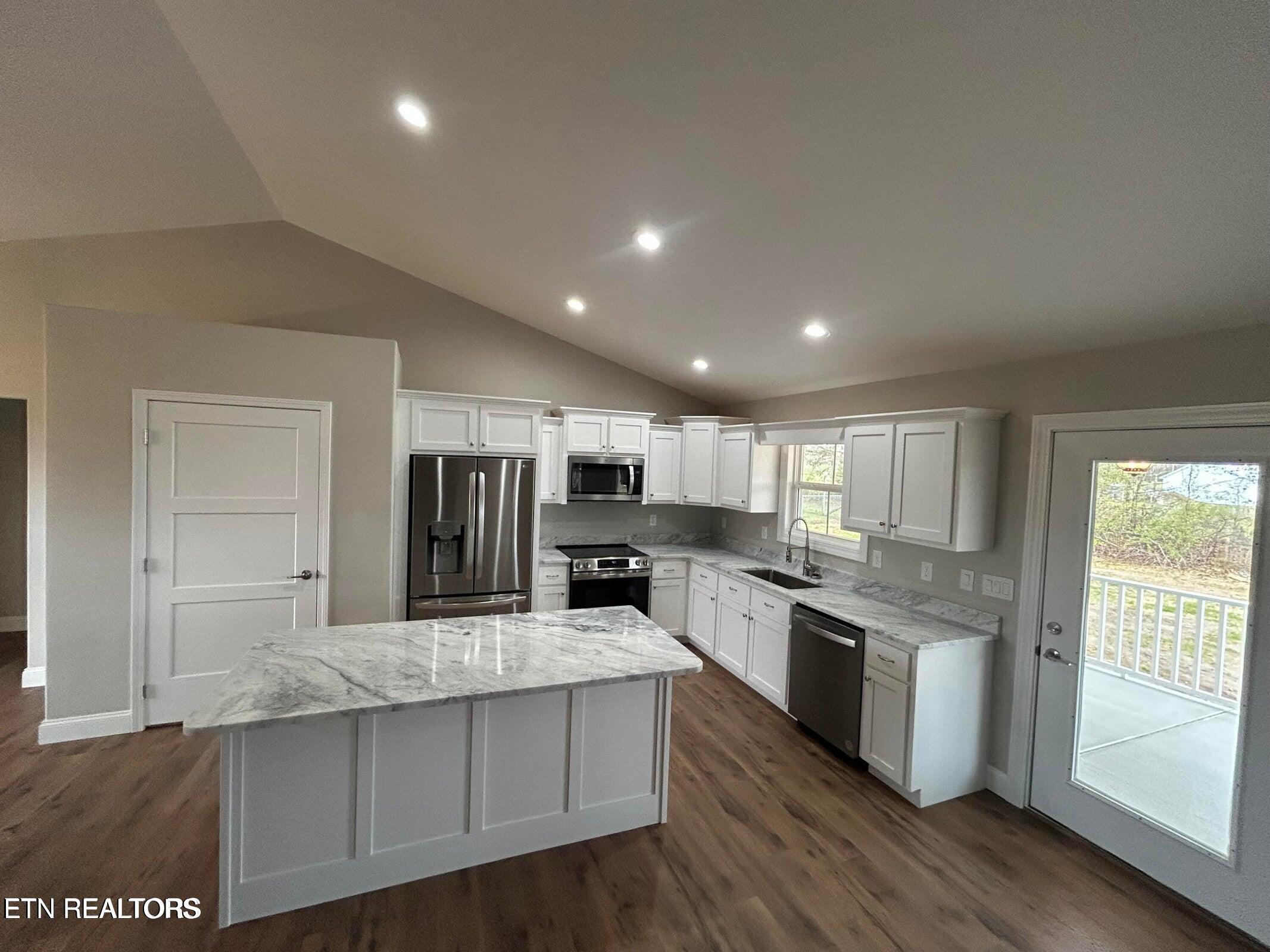 906 Colby Circle Crossville TN 38571
