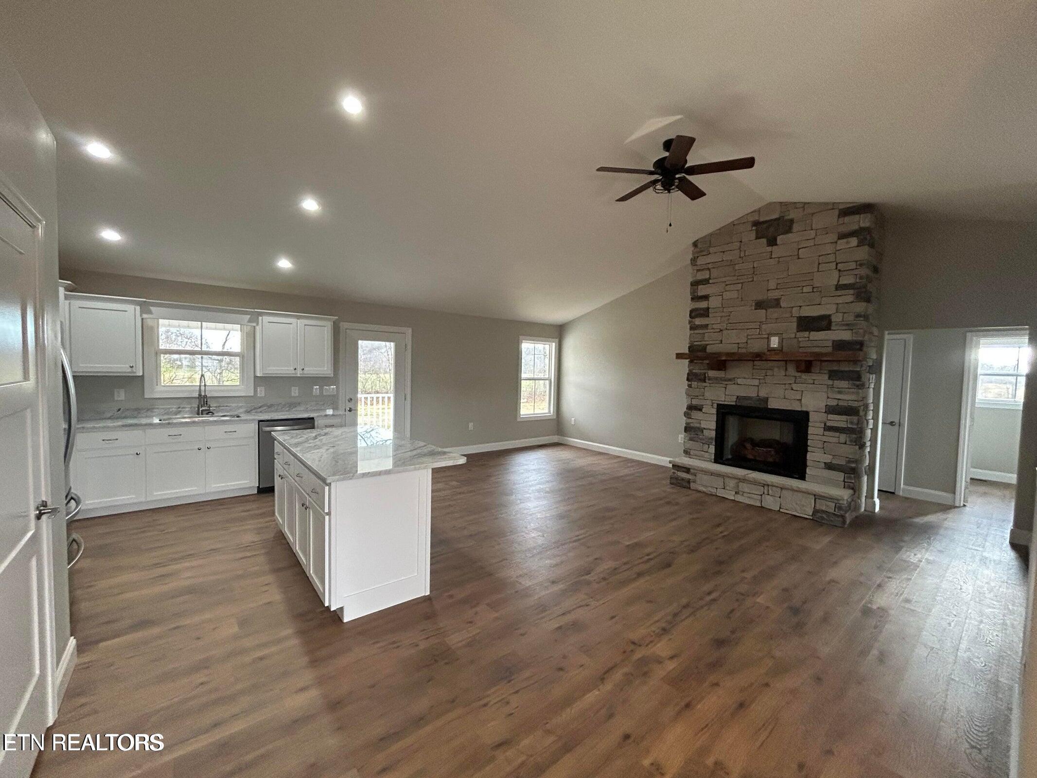 906 Colby Circle Crossville TN 38571