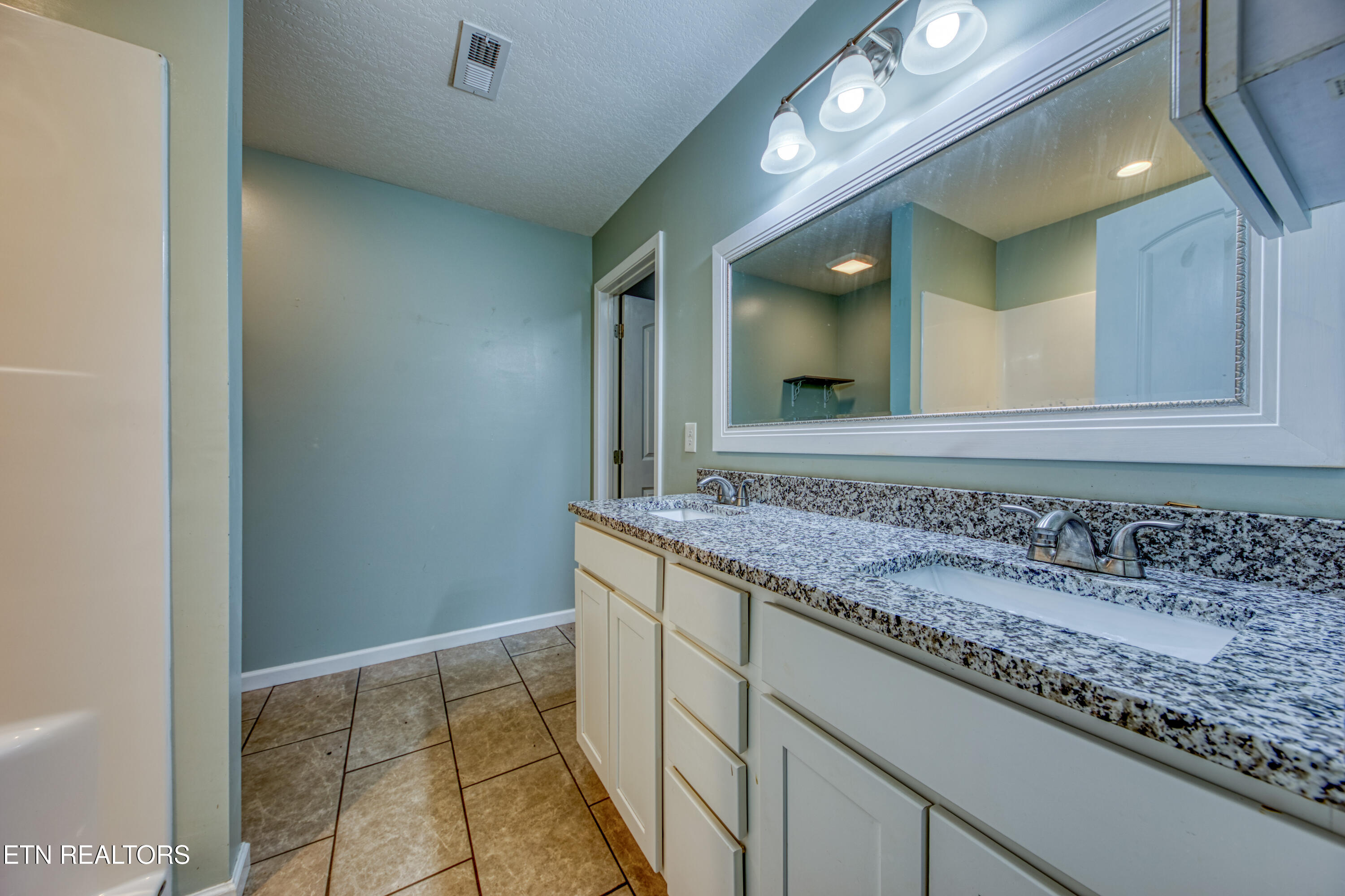 3601 Flowering Vine Way Knoxville TN 37917