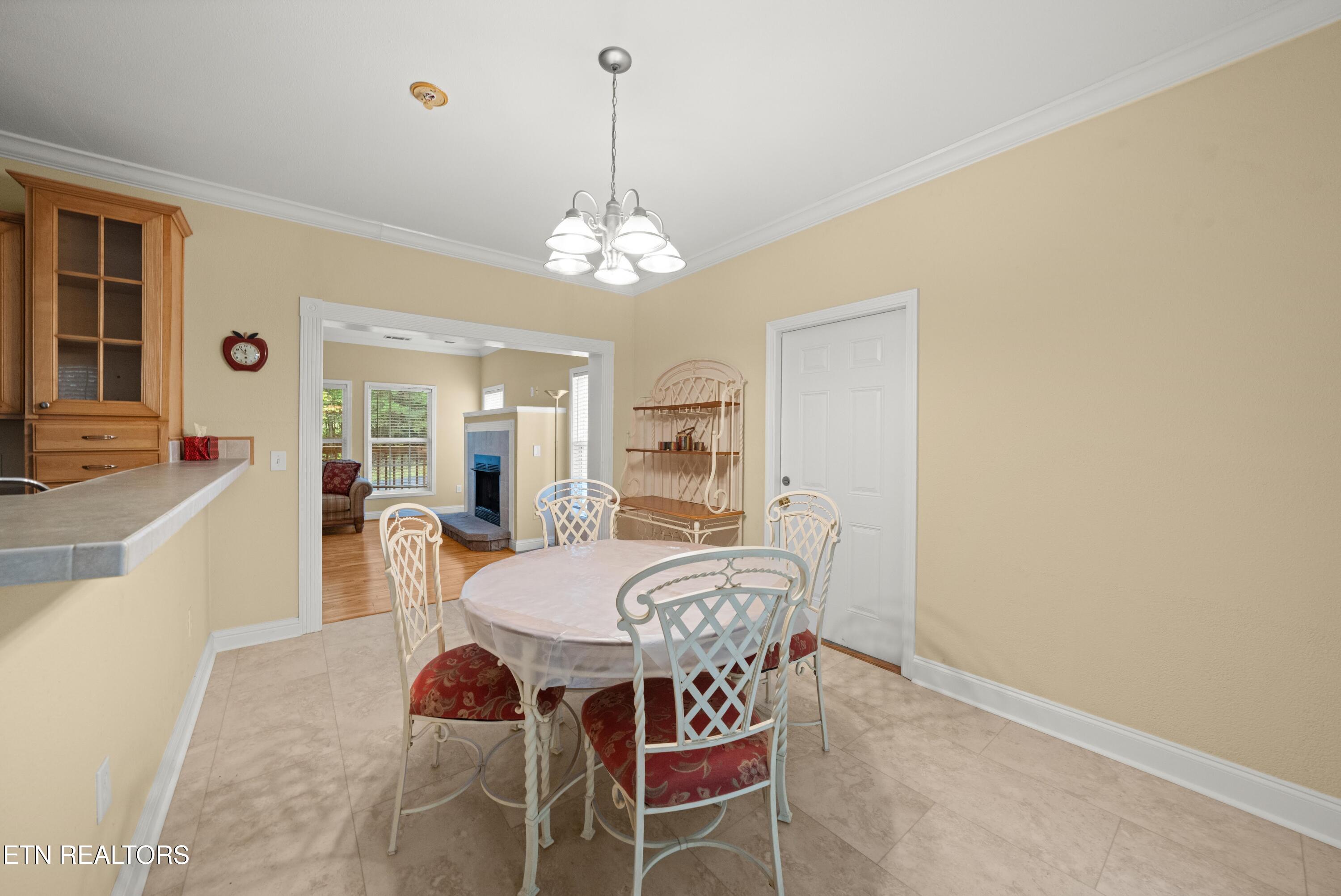 359 E Cove Road Monterey TN 38574