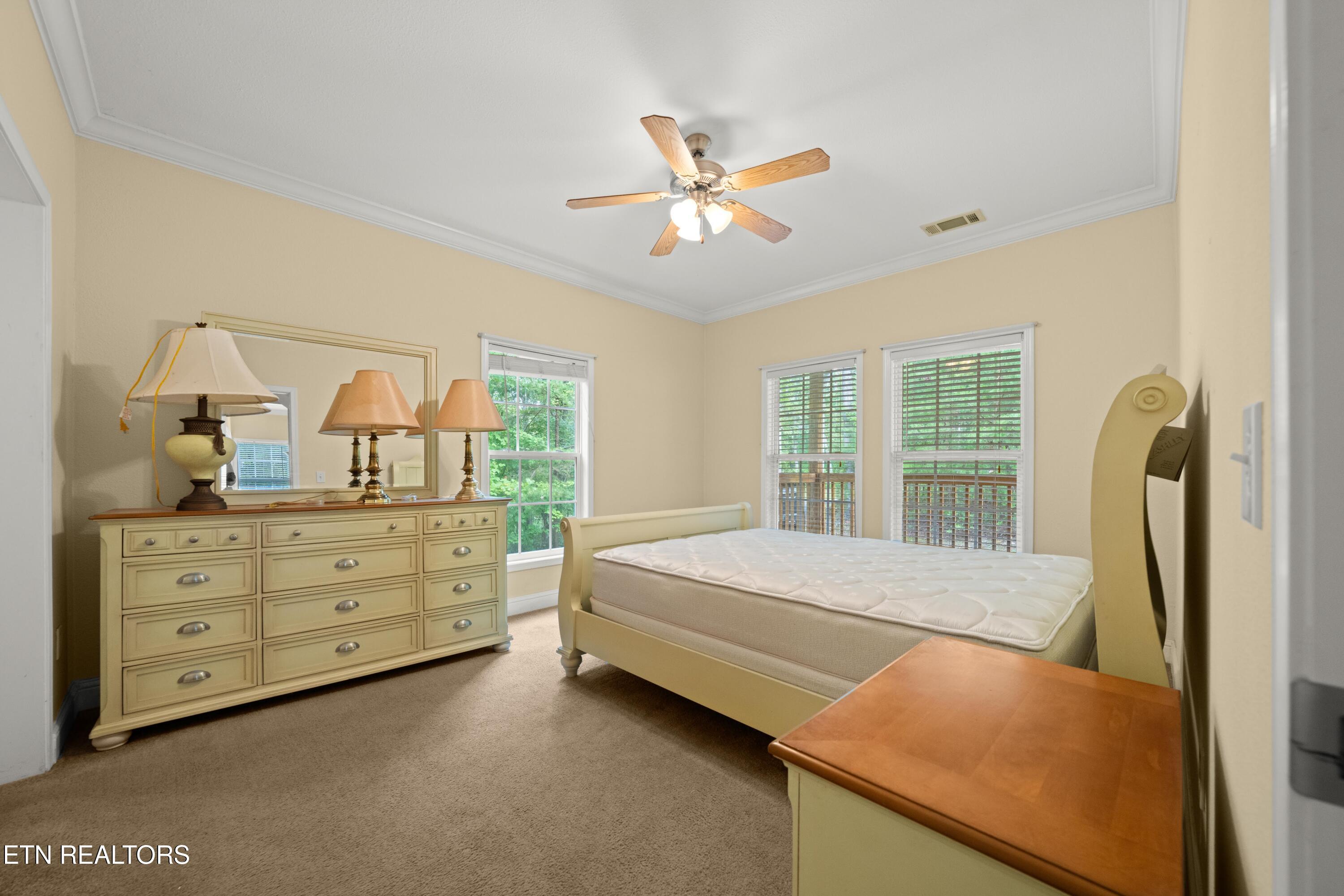 359 E Cove Road Monterey TN 38574