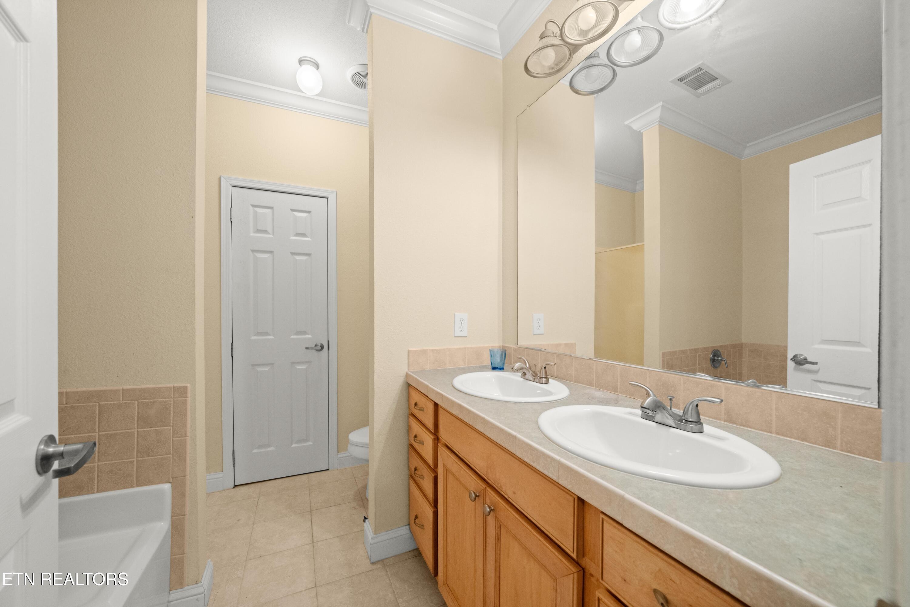 359 E Cove Road Monterey TN 38574