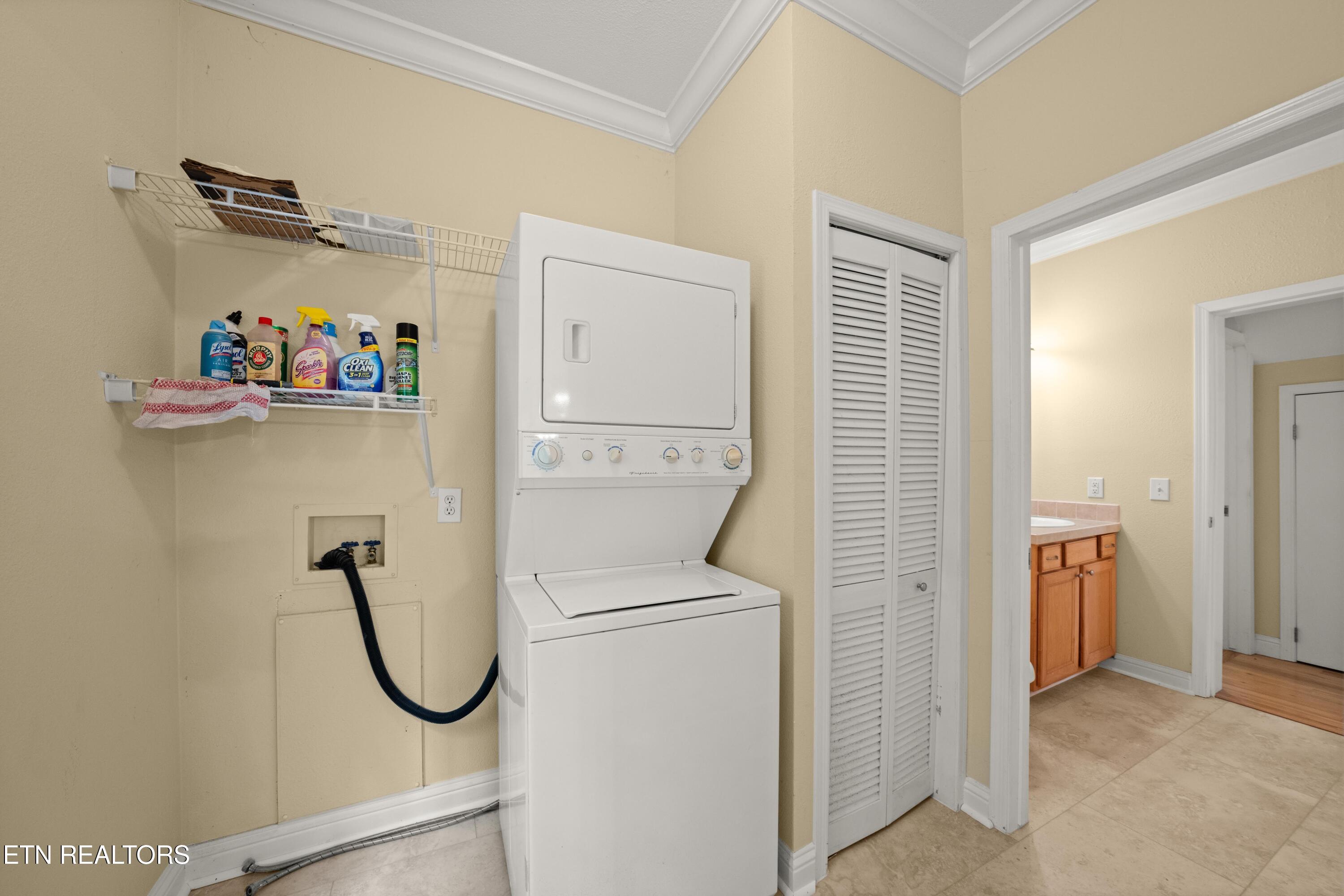 359 E Cove Road Monterey TN 38574