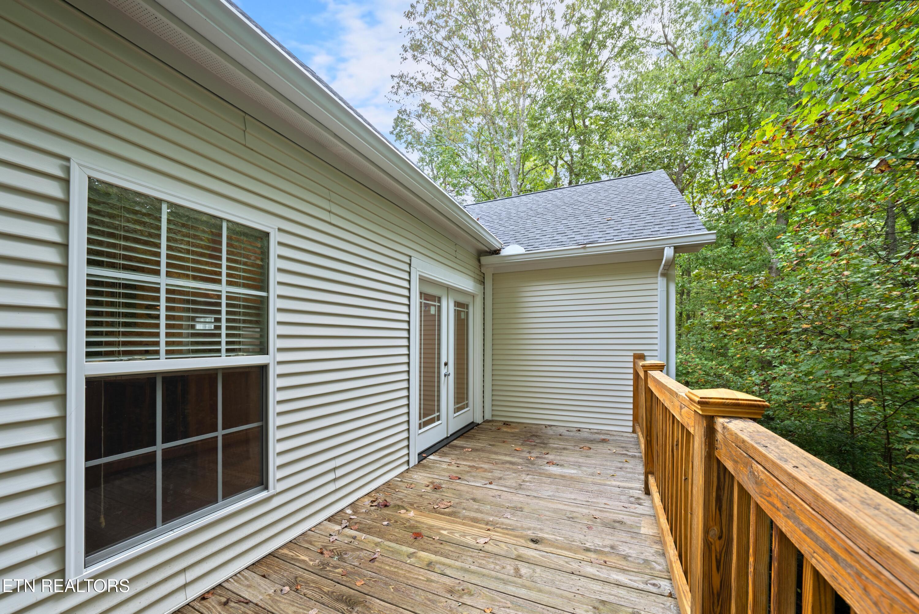 359 E Cove Road Monterey TN 38574