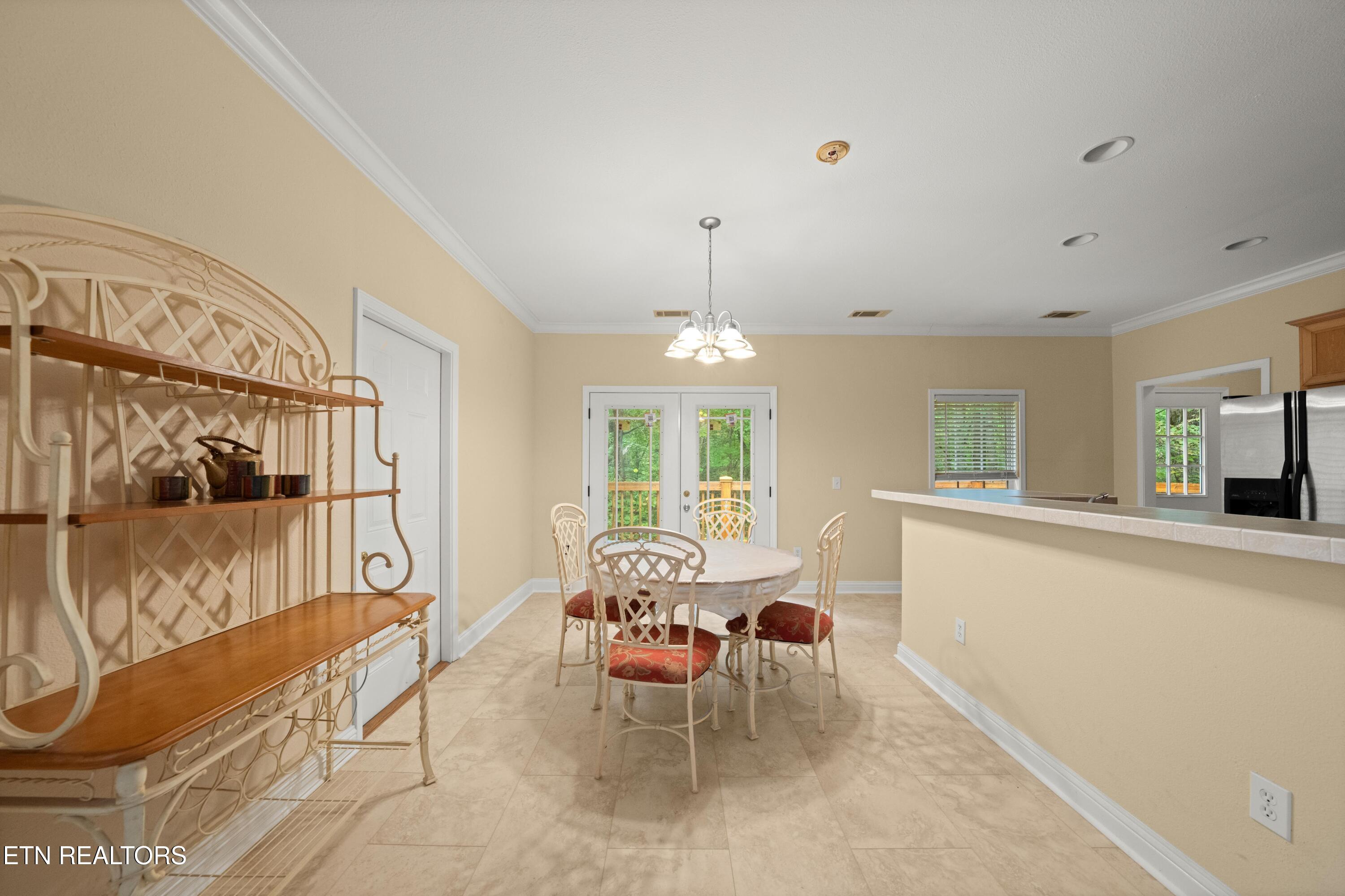 359 E Cove Road Monterey TN 38574