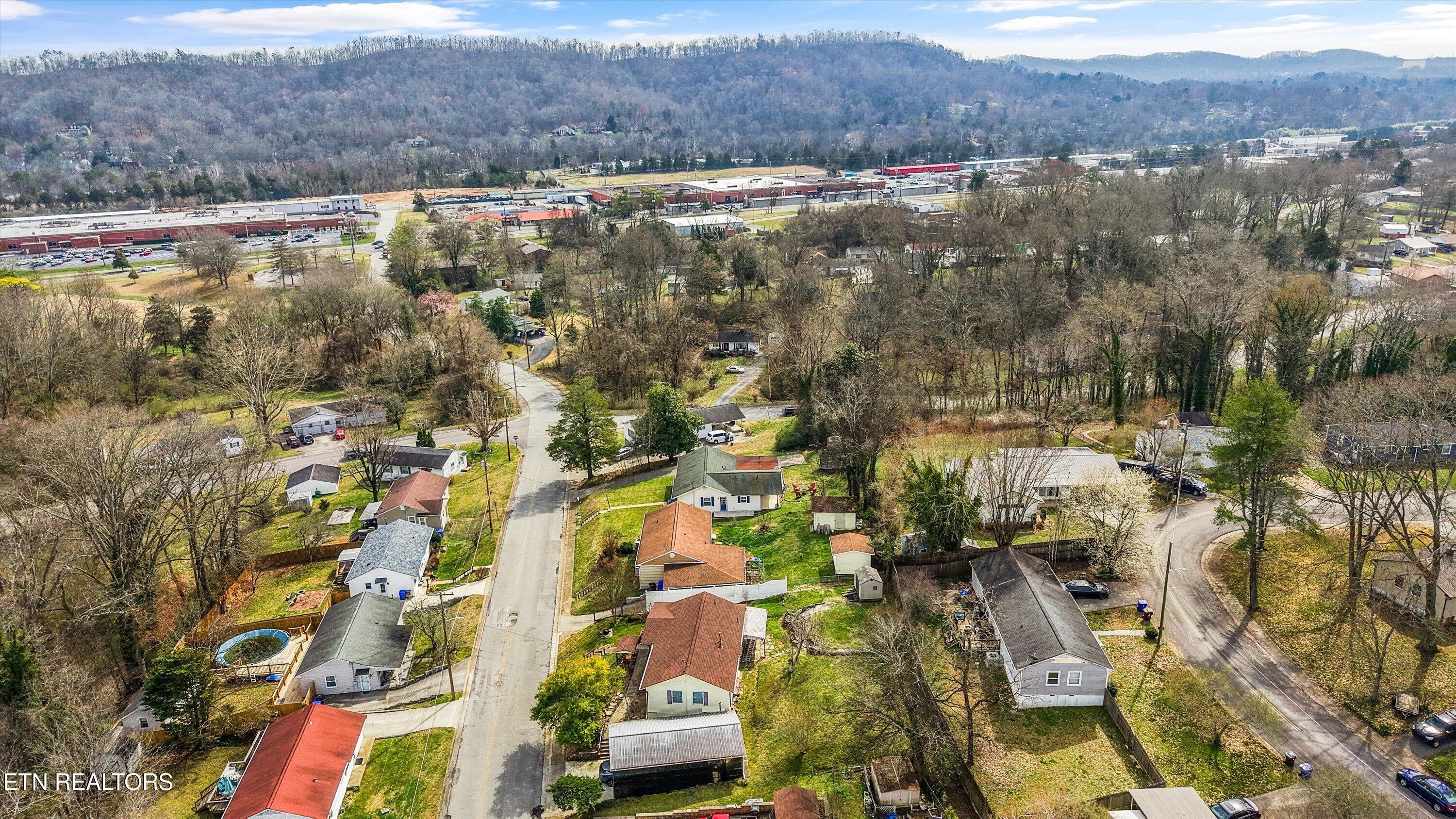 127 Athens Road Oak Ridge TN 37830