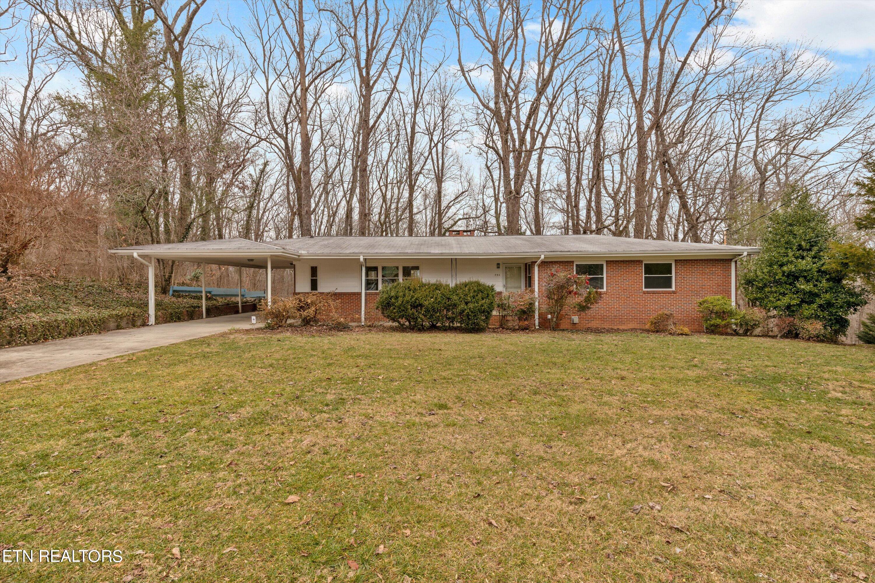 790 W Outer Drive Oak Ridge TN 37830