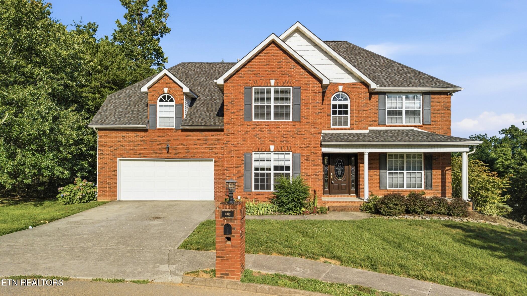 8342 Bay Garden Knoxville TN 37938