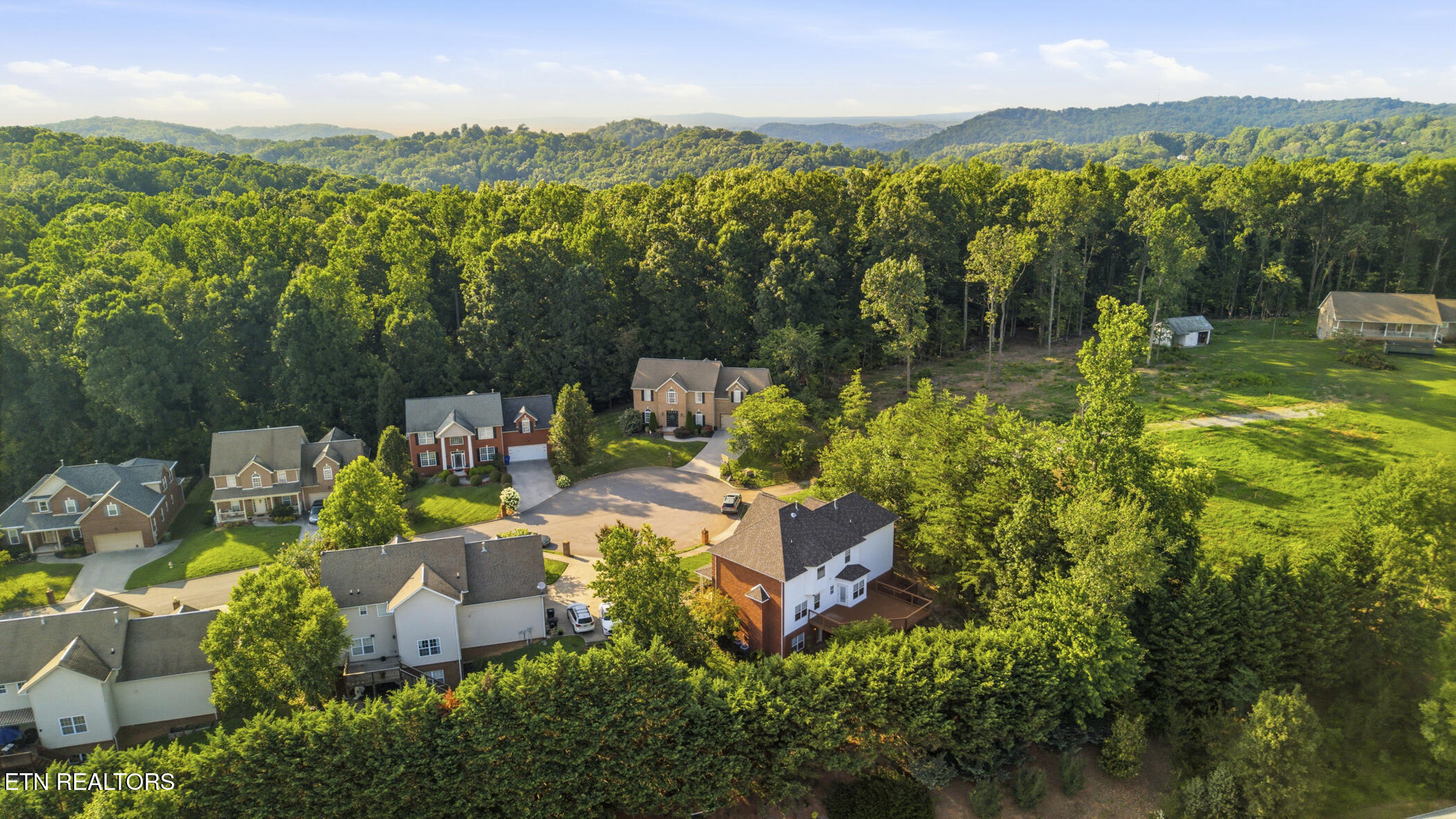 8342 Bay Garden Knoxville TN 37938