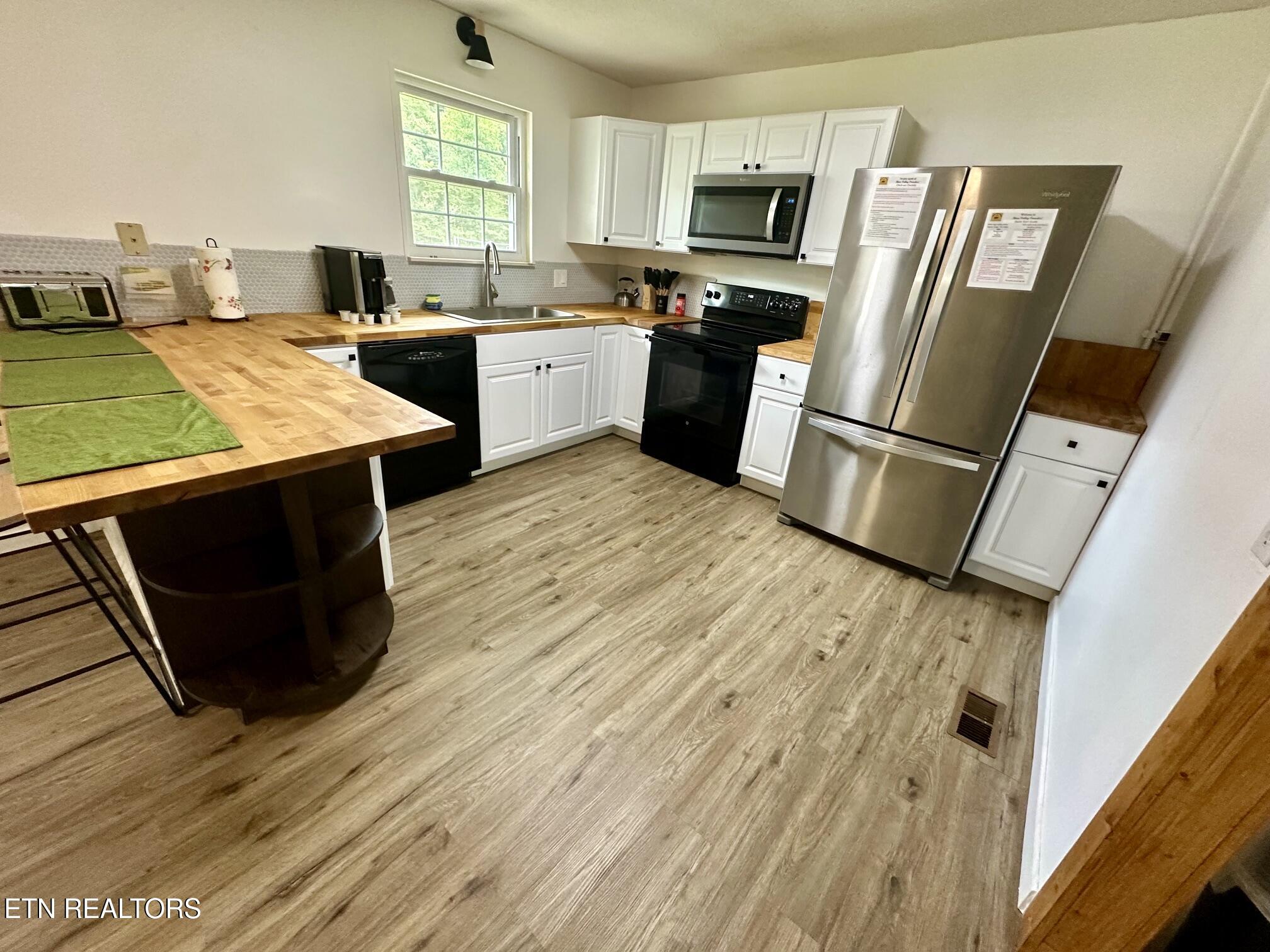 2669 High Valley Drive Pigeon Forge TN 37863