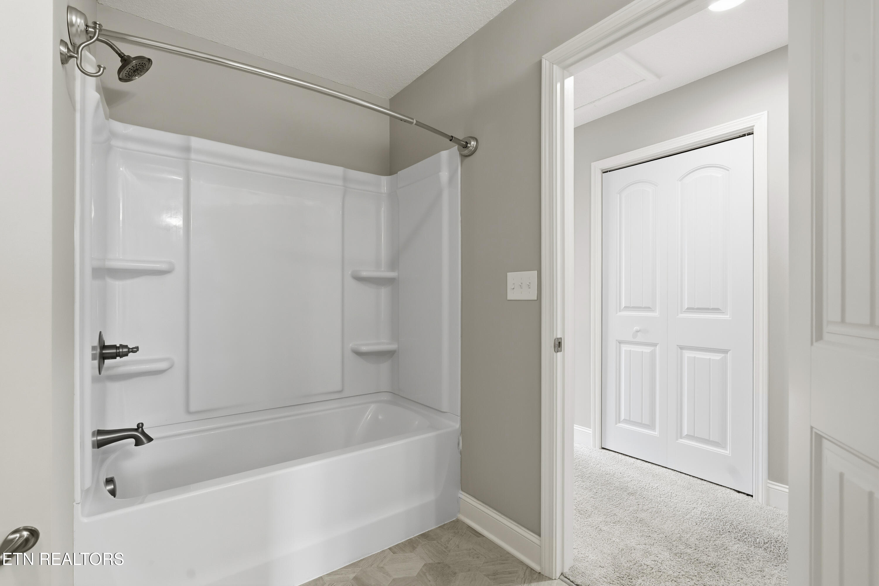 2154 Tributary Drive Sevierville TN 37876