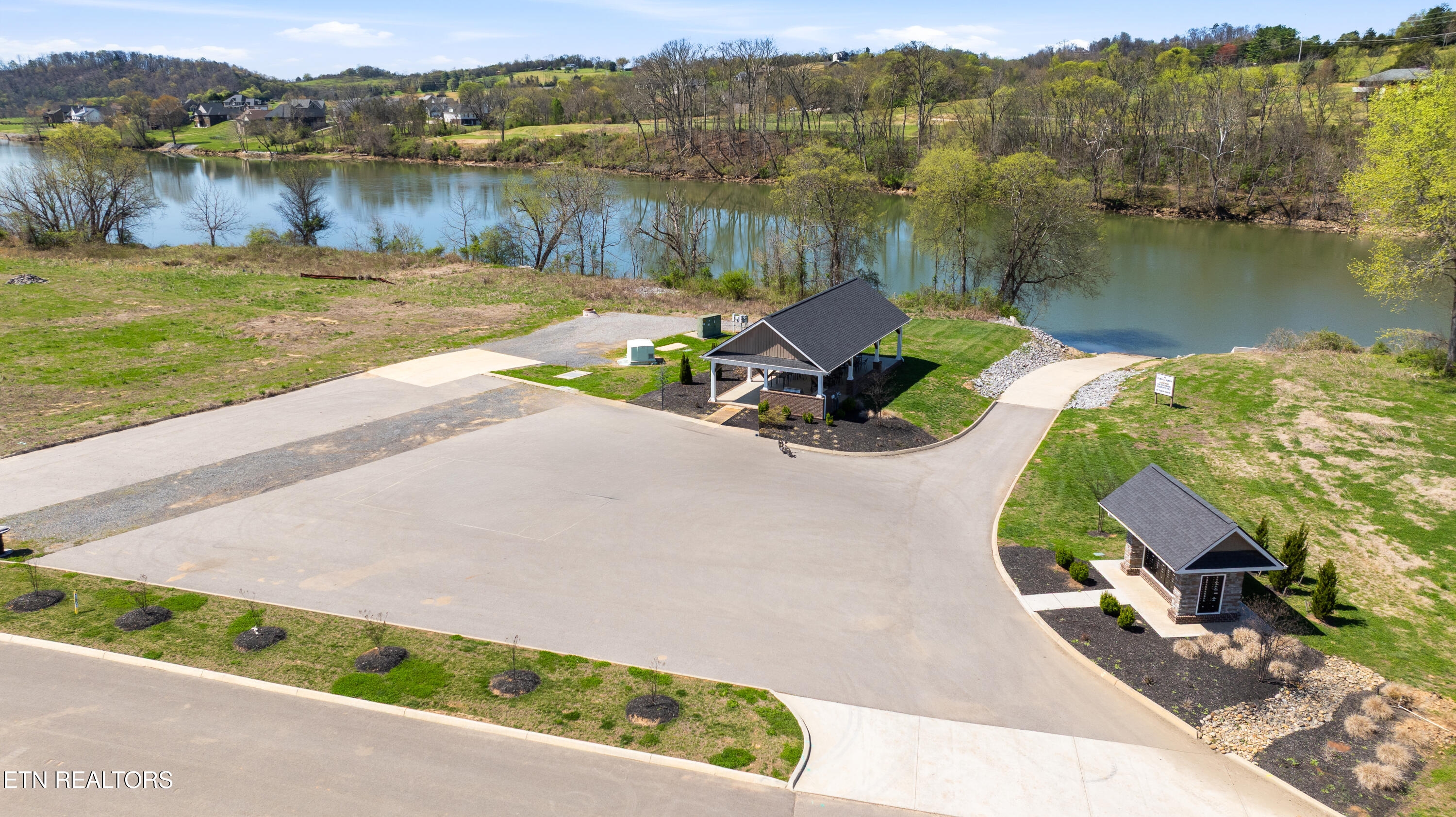 2154 Tributary Drive Sevierville TN 37876