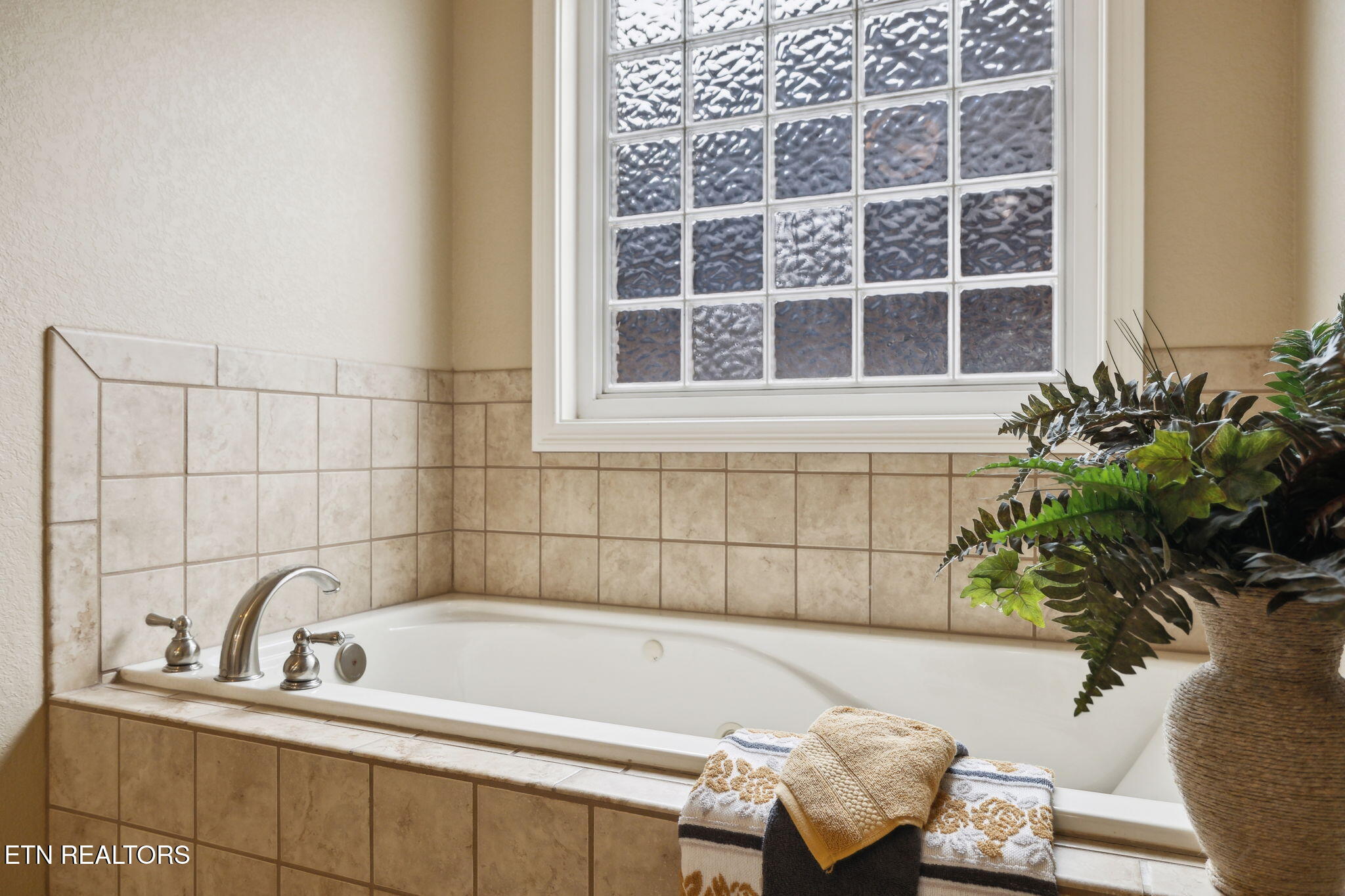 12240 Mossy Point Way Knoxville TN 37922