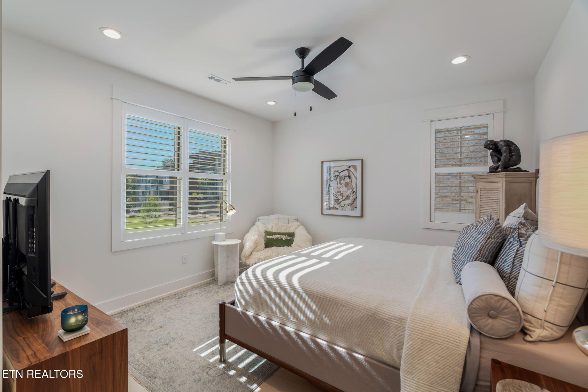 9827 Clingmans Dome Drive Knoxville TN 37922