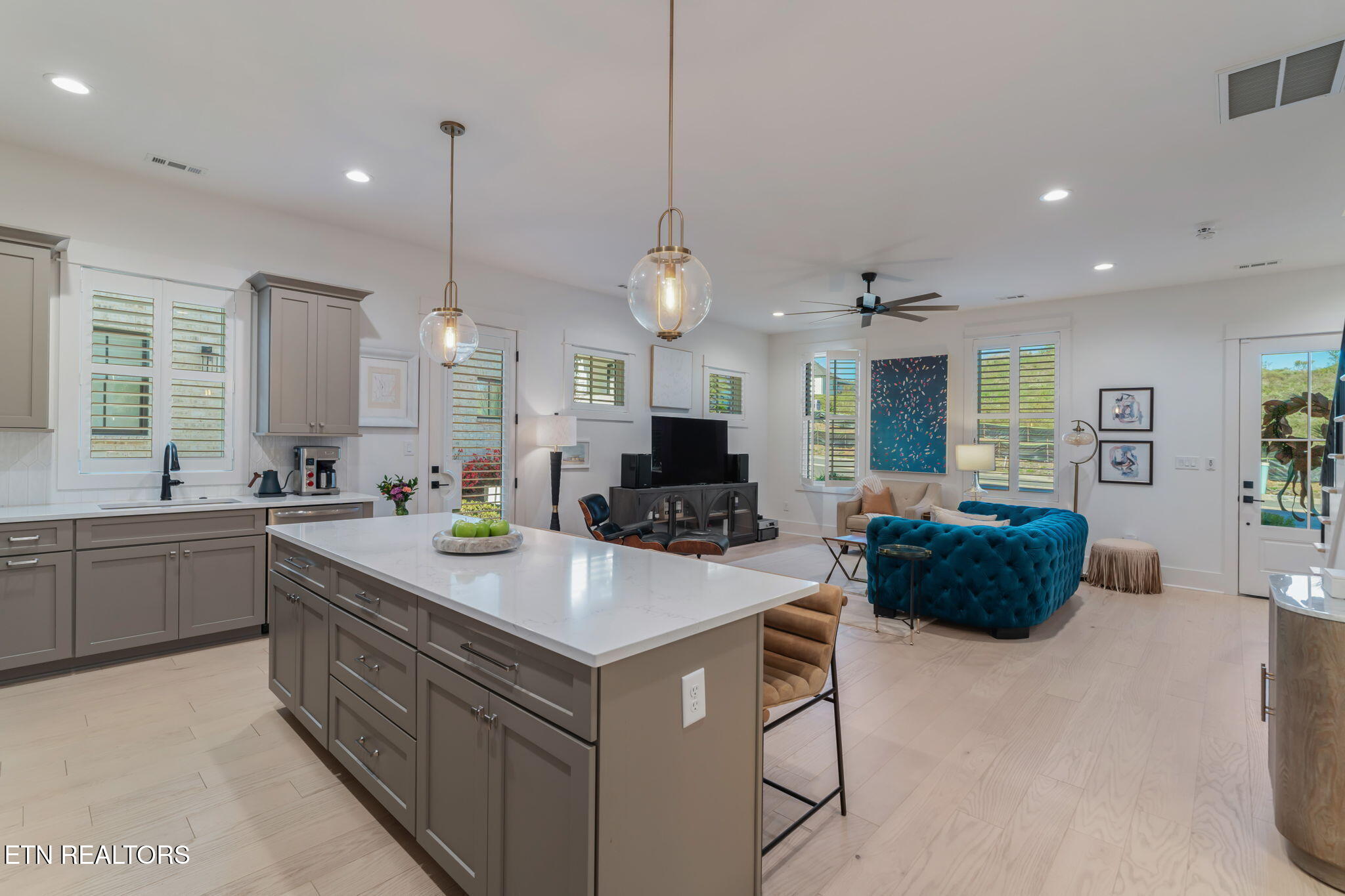 9827 Clingmans Dome Drive Knoxville TN 37922