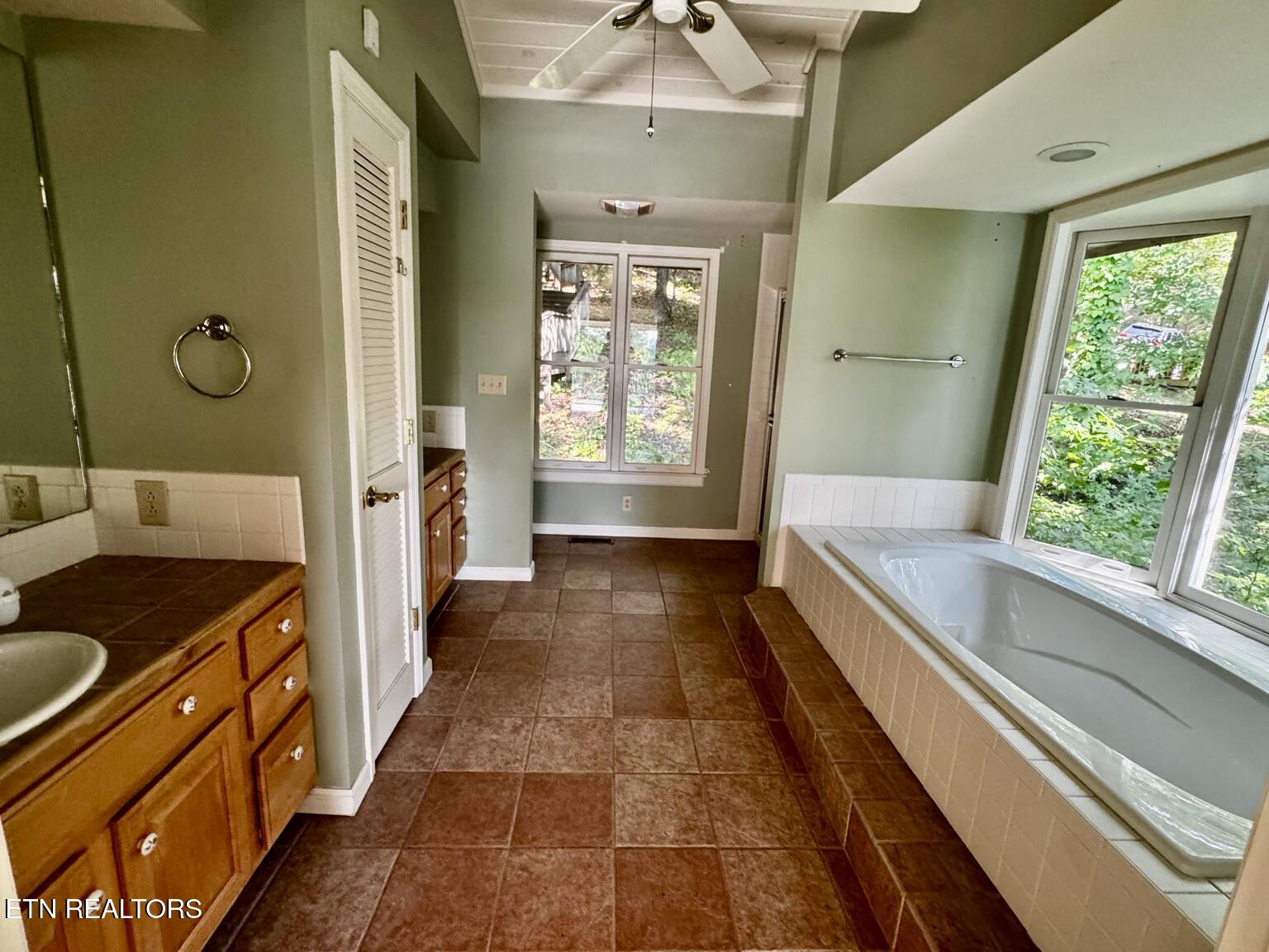 212 Overlook Drive Ten Mile TN 37880